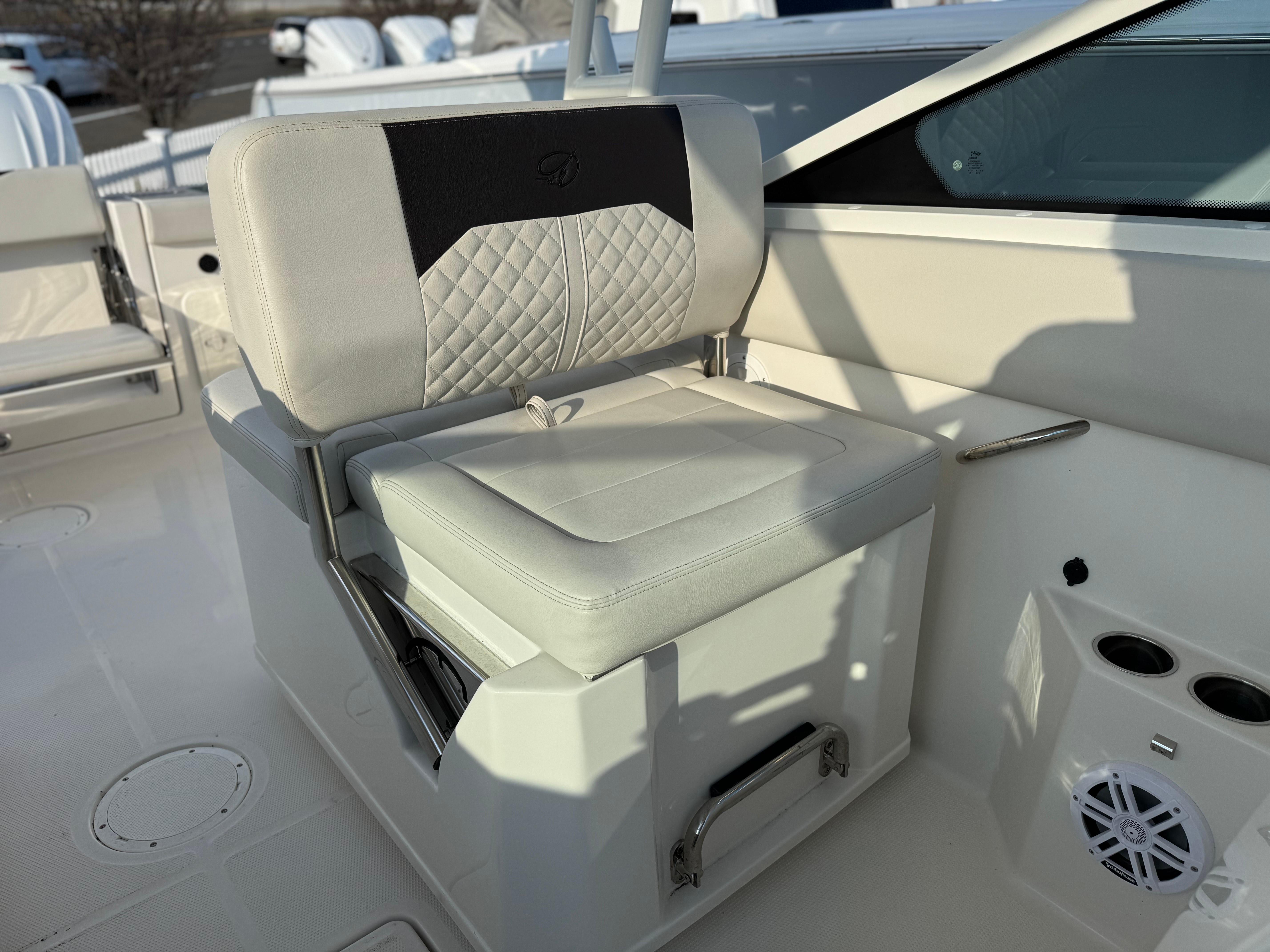 2024-sailfish-276-dc-power-9729023-20250326130754485-1_XLARGE