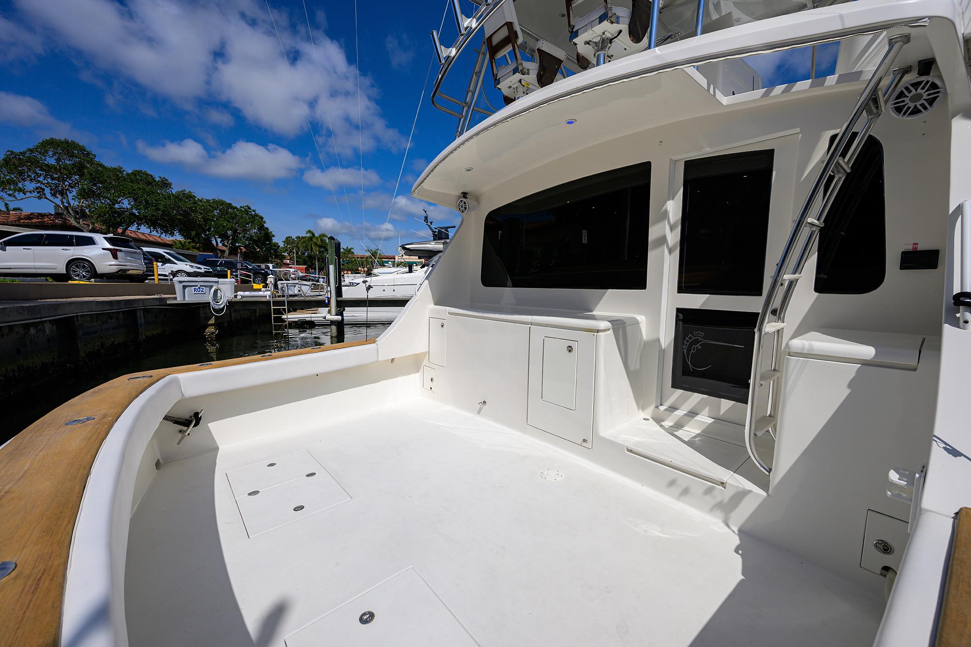 2007-egg-harbor-50-convertible-power-9779025-20250507125946119-1_XLARGE