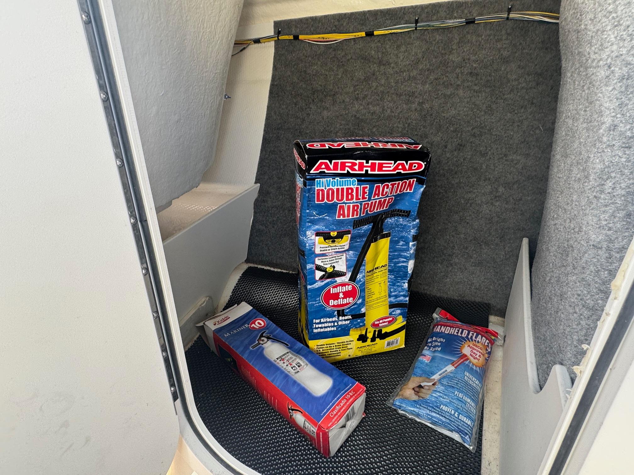 PRICED TO SELL! PRICED TO SELL!