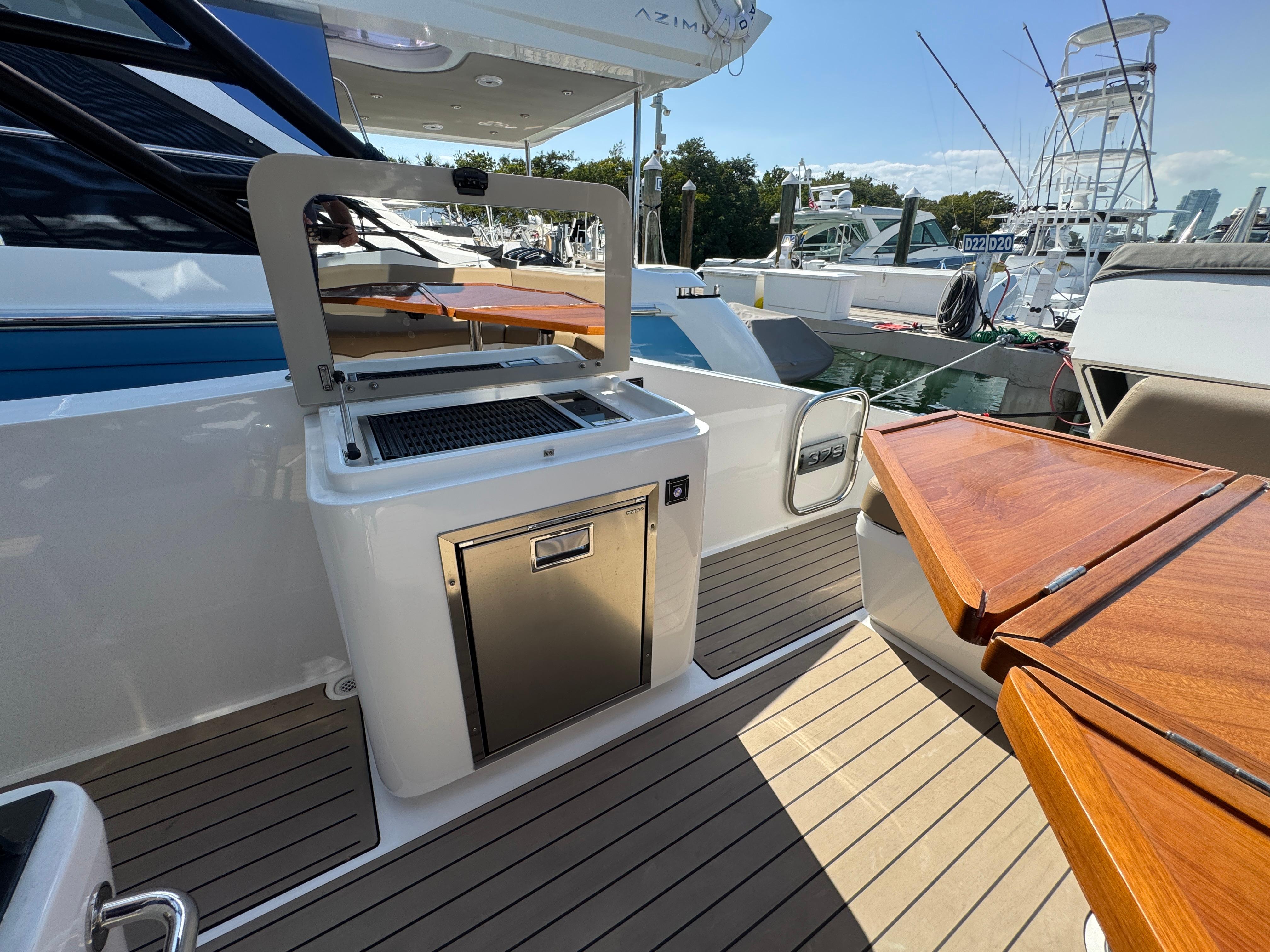 Gulf Craft-Oryx 379 2023 -FL-US-9709003 | Thumbnail