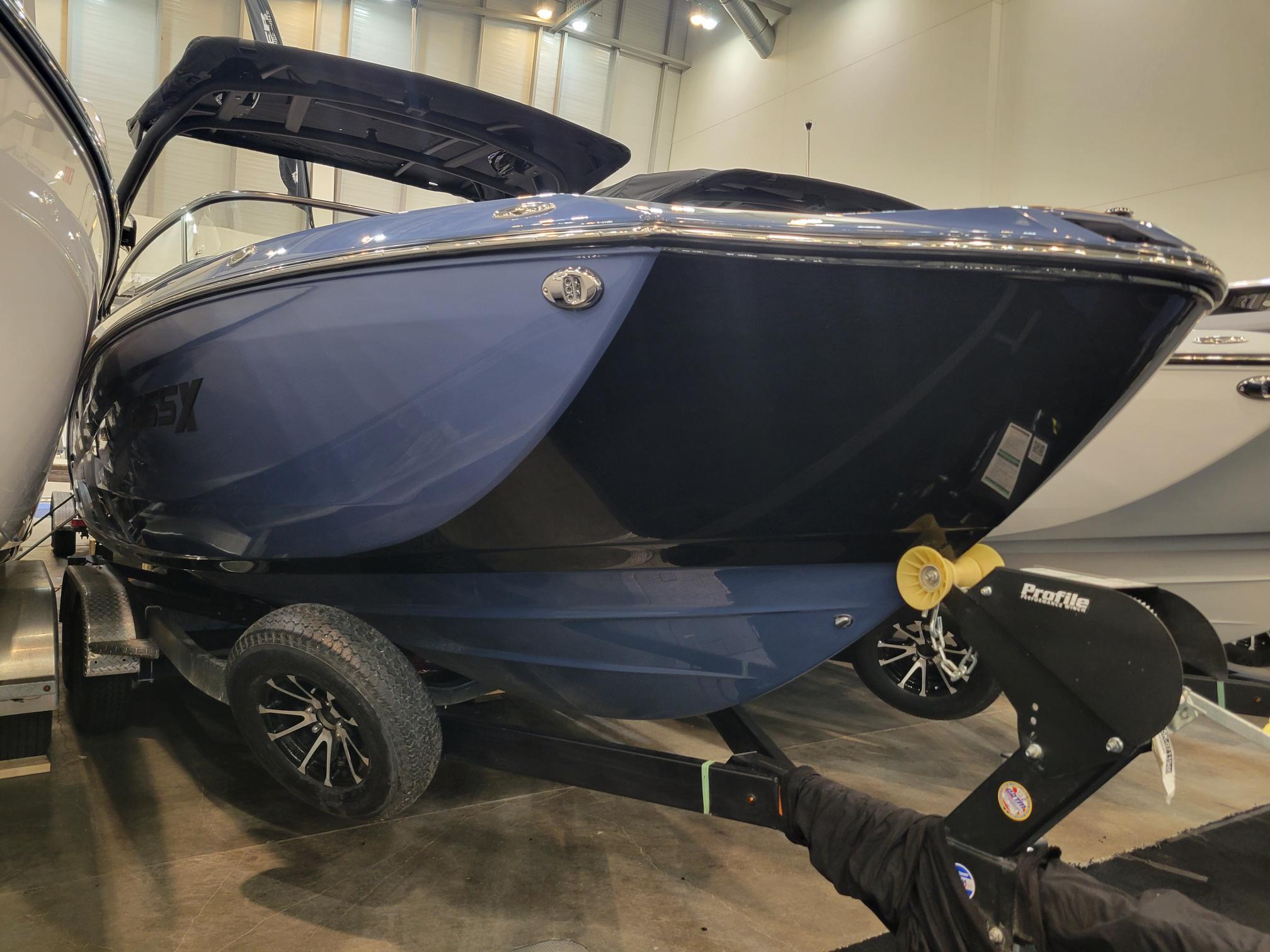 2024 Yamaha Boats 255XD Gallery