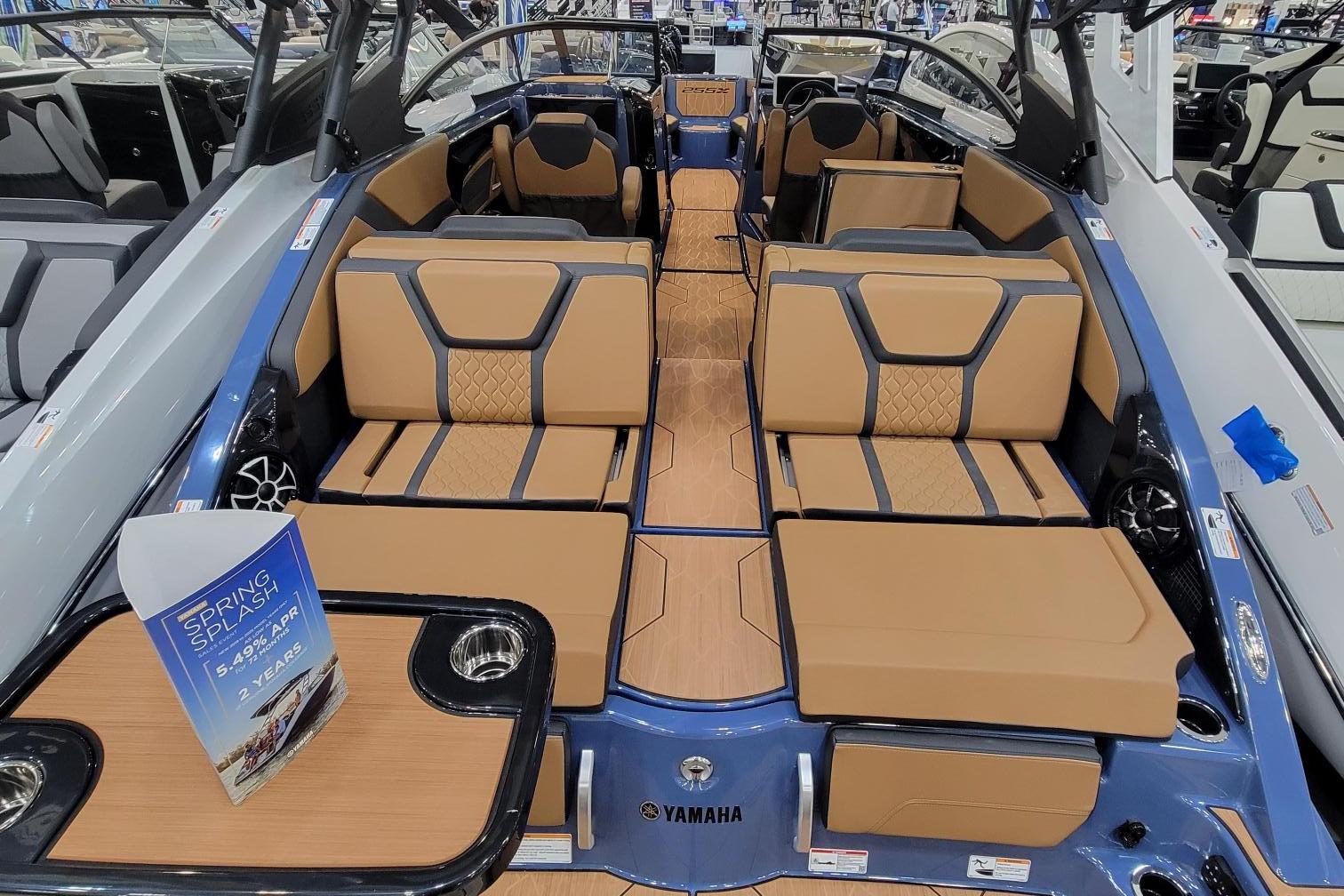 2024 Yamaha Boats 255XD Gallery