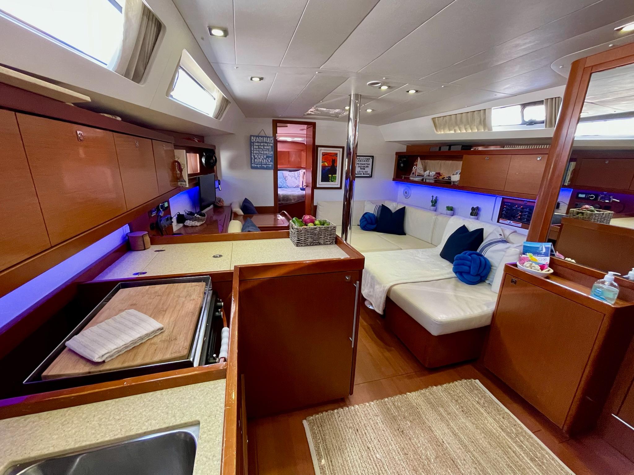 Yacht Photos Pics