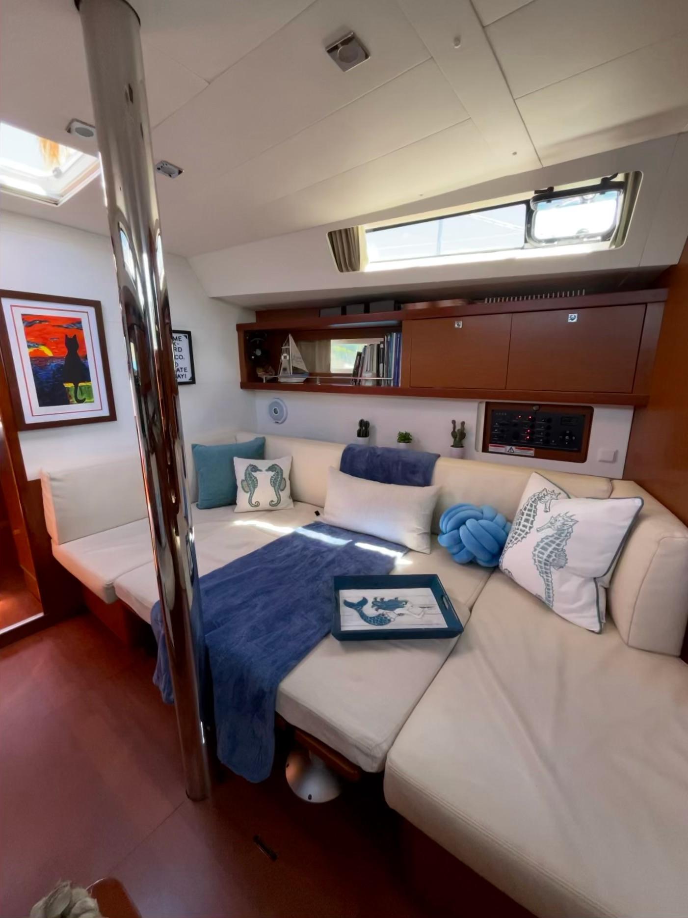 Yacht Photos Pics