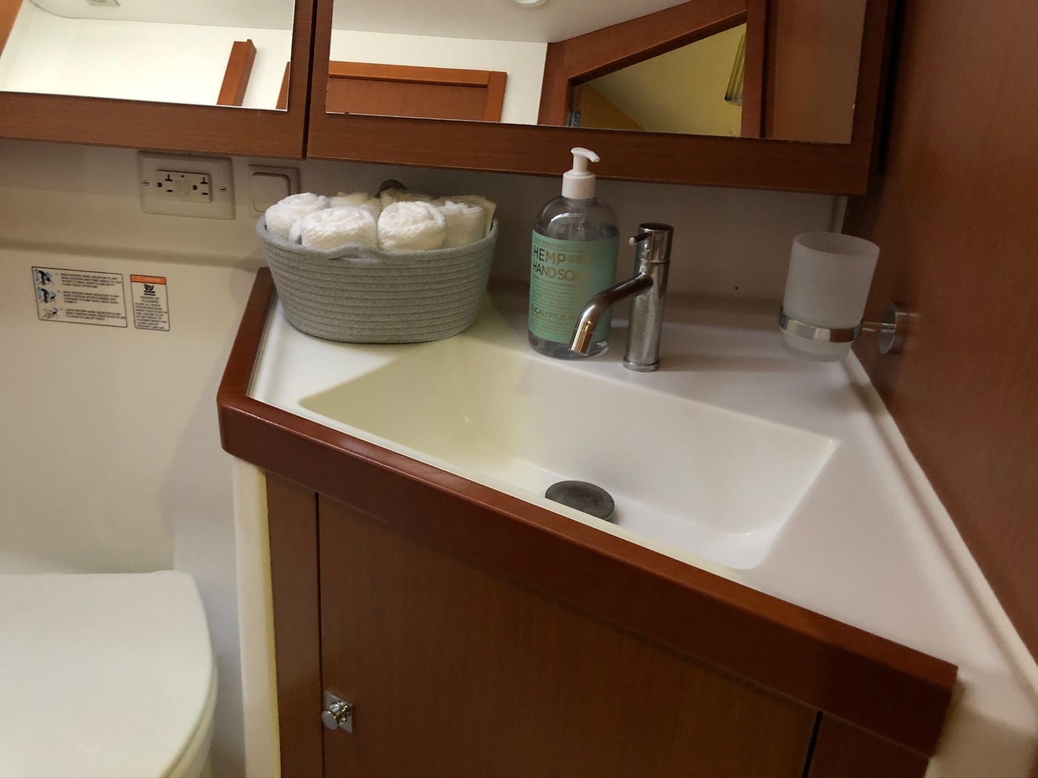 Yacht Photos Pics