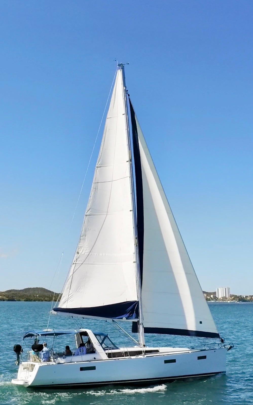 Yacht Photos Pics