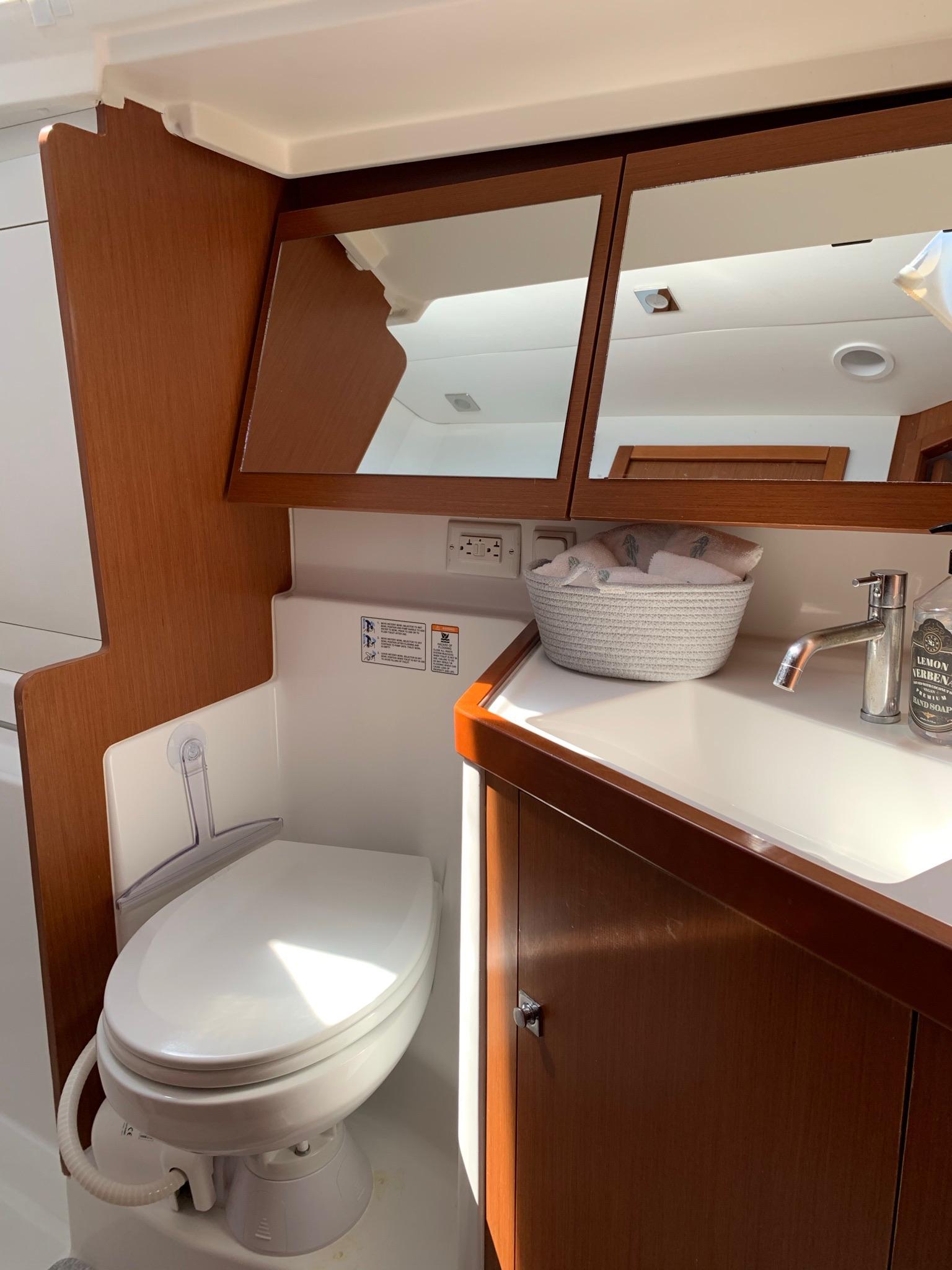 Yacht Photos Pics