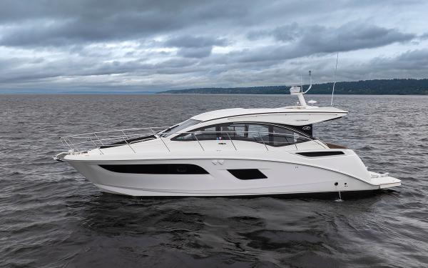 2016 Sea Ray 400 Sundancer