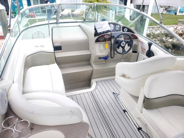 26' Sea Ray, Listing Number 100914583, - Photo No. 4