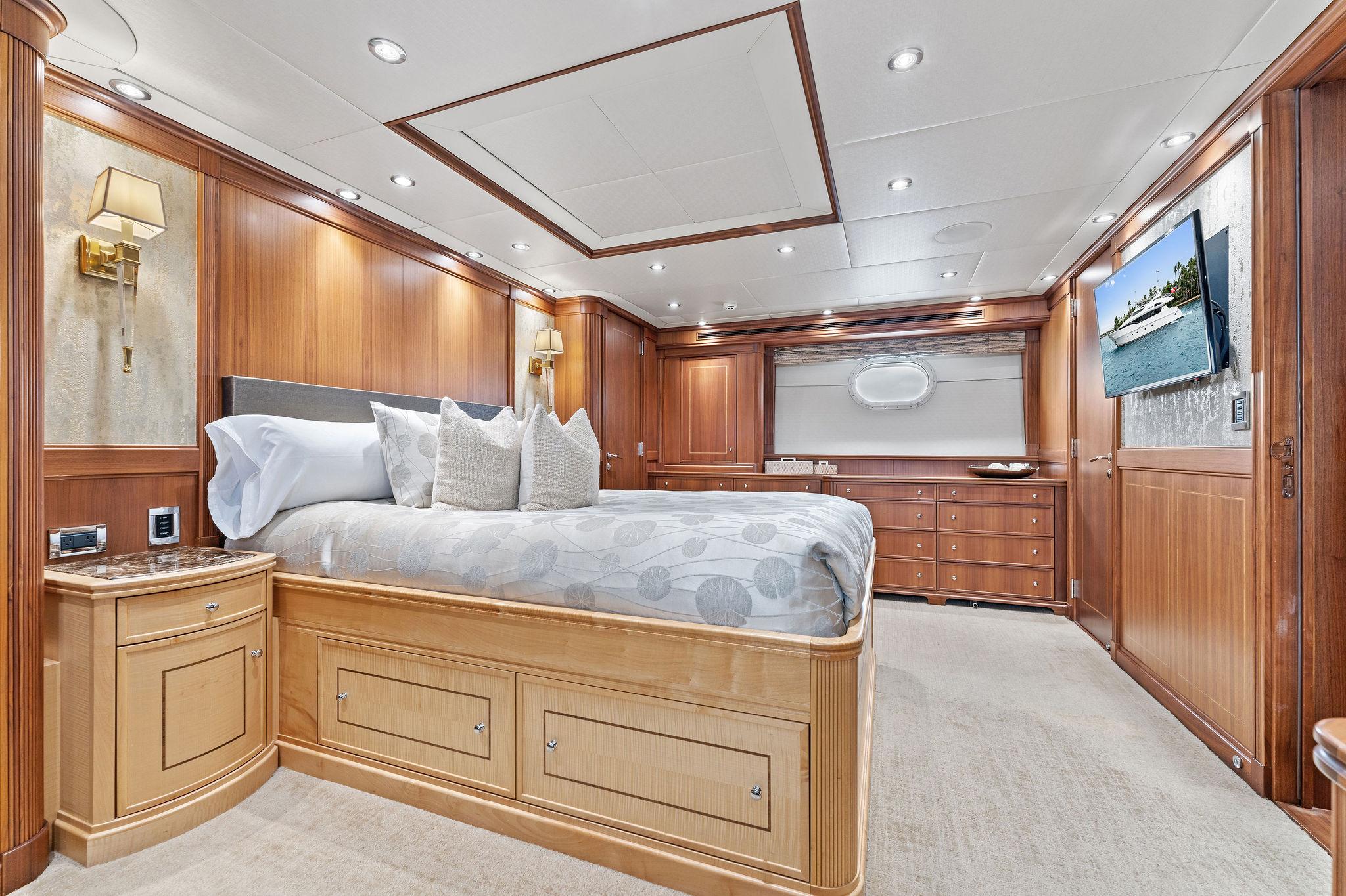 Palmer Johnson-Motor Yacht 2006-INVICTUS FL-US-9649040 | Thumbnail