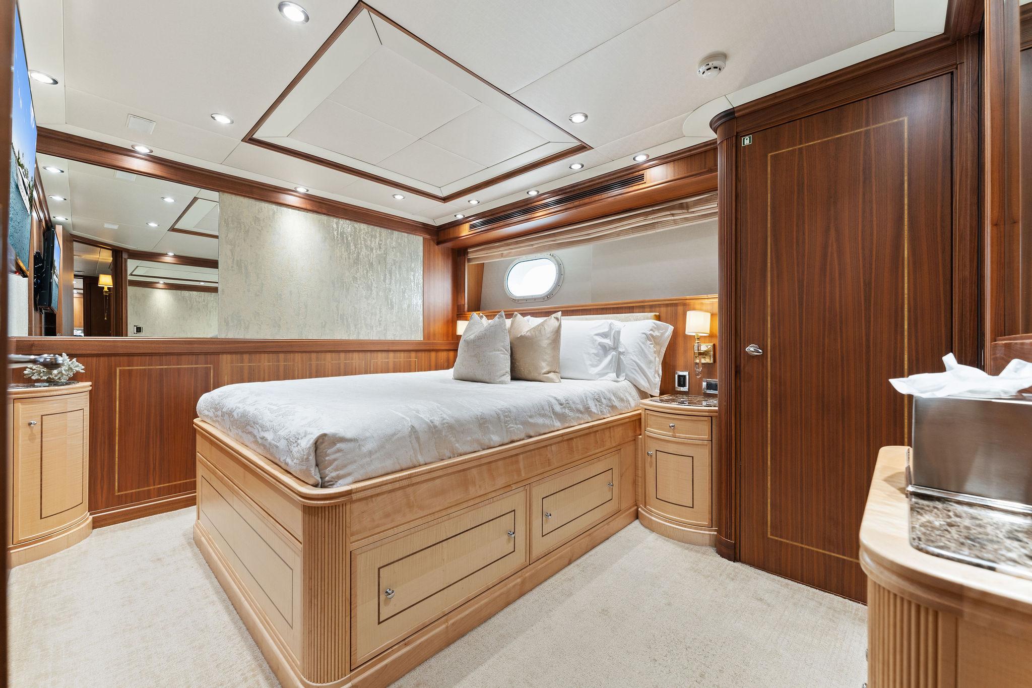 Palmer Johnson-Motor Yacht 2006-INVICTUS FL-US-9649040 | Thumbnail