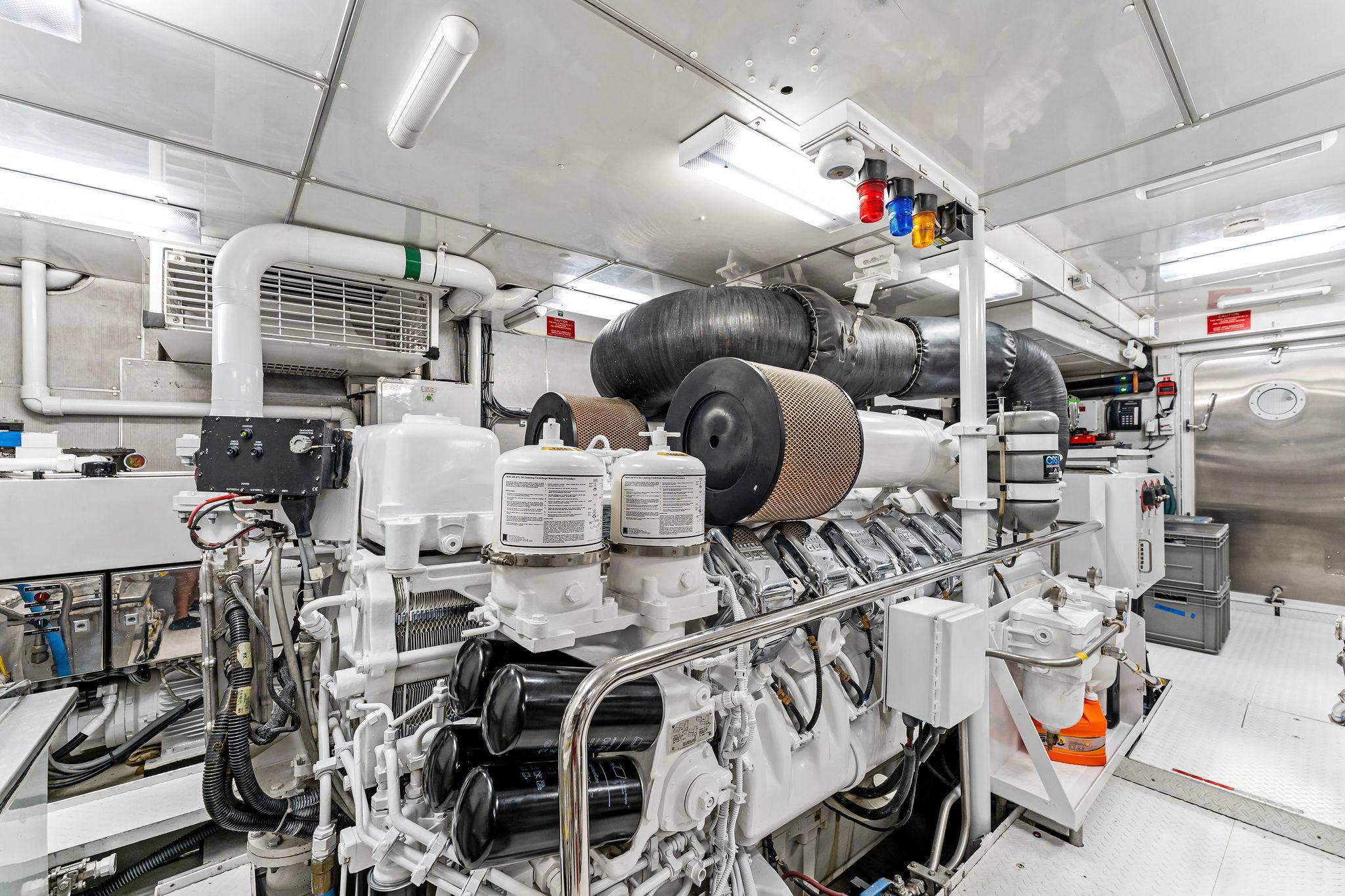 Palmer Johnson-Motor Yacht 2006-INVICTUS FL-US-9649040 | Thumbnail