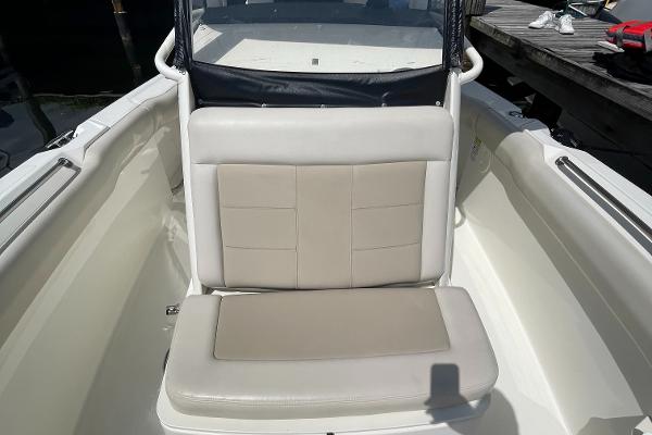23' Boston Whaler, Listing Number 100905548, - Photo No. 10