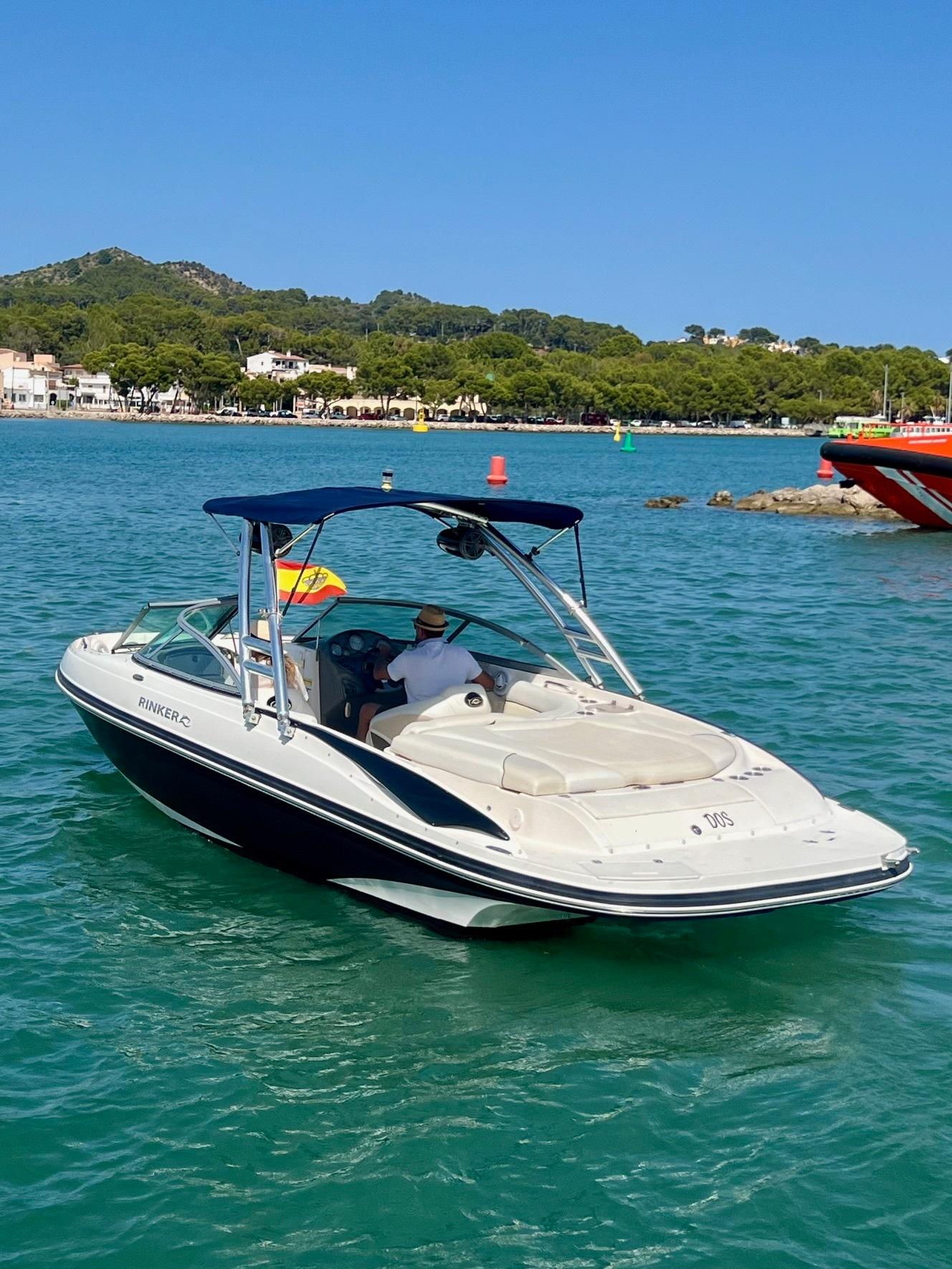 Rinker CAPTIVA 226BR style=