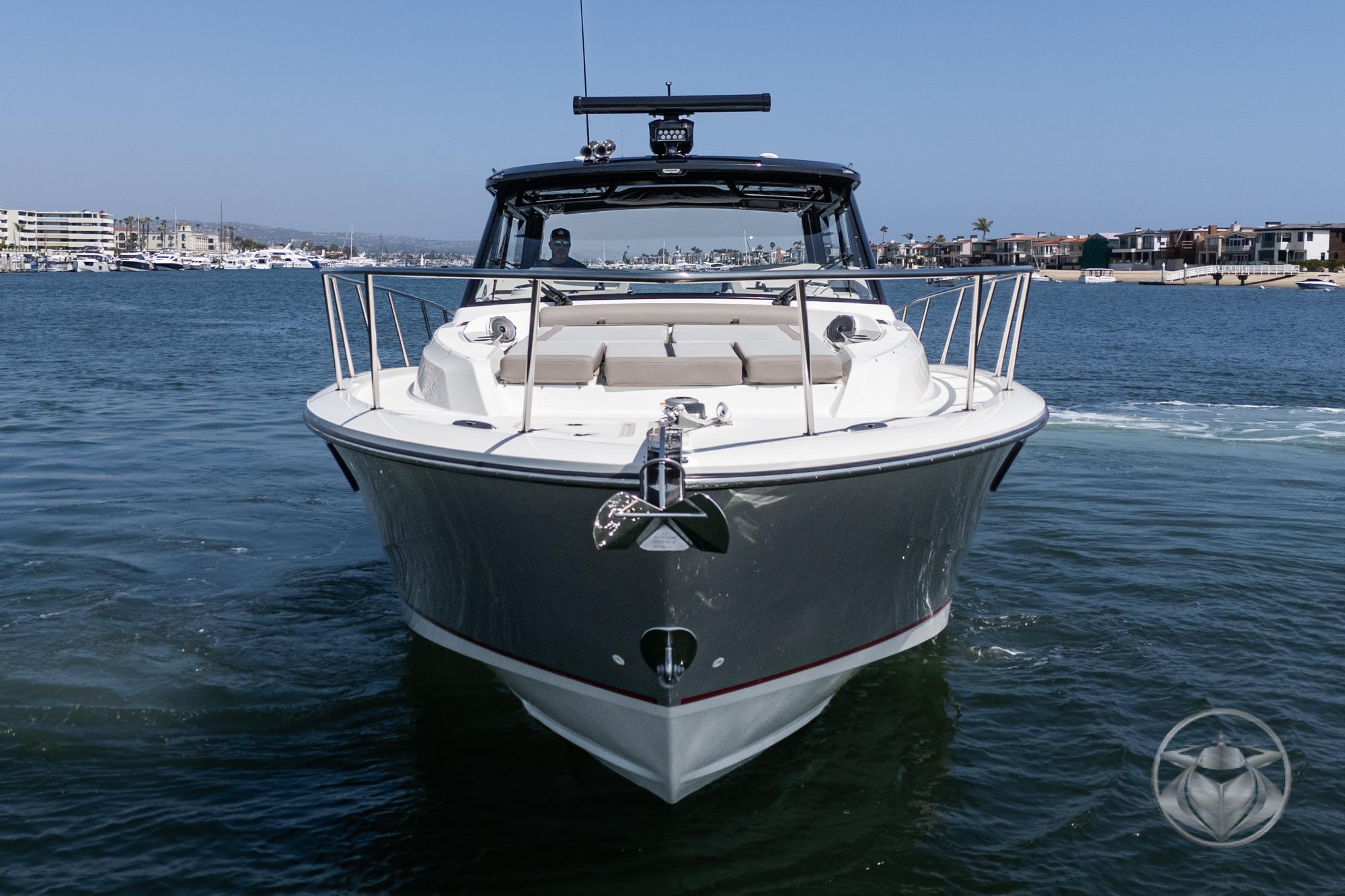 2025 Boston Whaler 405 Conquest #BW0845A inventory image at Sun Country Marine Group, Newport Beach 2025 Boston Whaler 405 Conquest #BW0845A inventory image at Sun Country Marine Group, Newport Beach