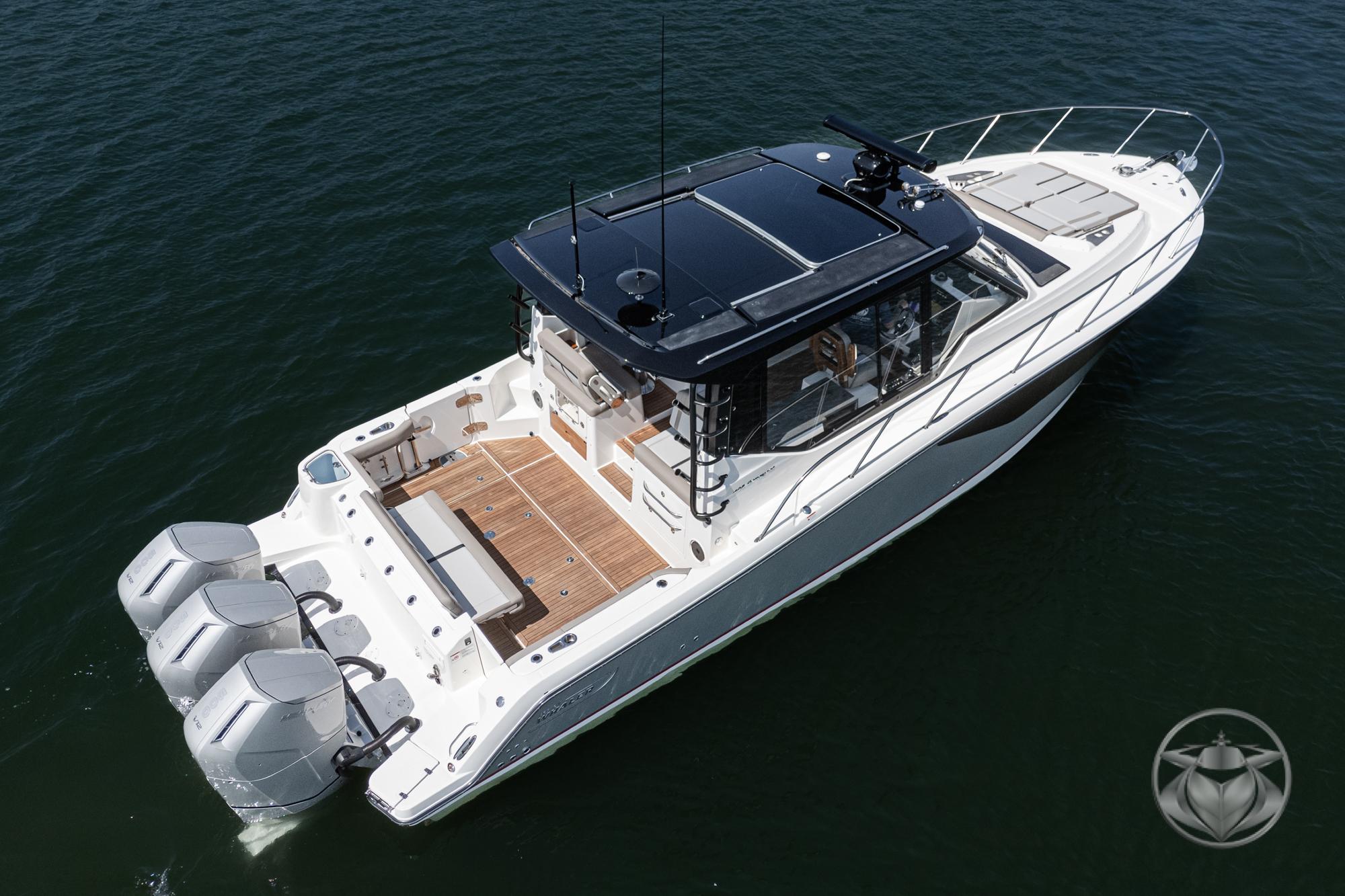 2025 Boston Whaler 405 Conquest #BW0845A inventory image at Sun Country Marine Group, Newport Beach 2025 Boston Whaler 405 Conquest #BW0845A inventory image at Sun Country Marine Group, Newport Beach