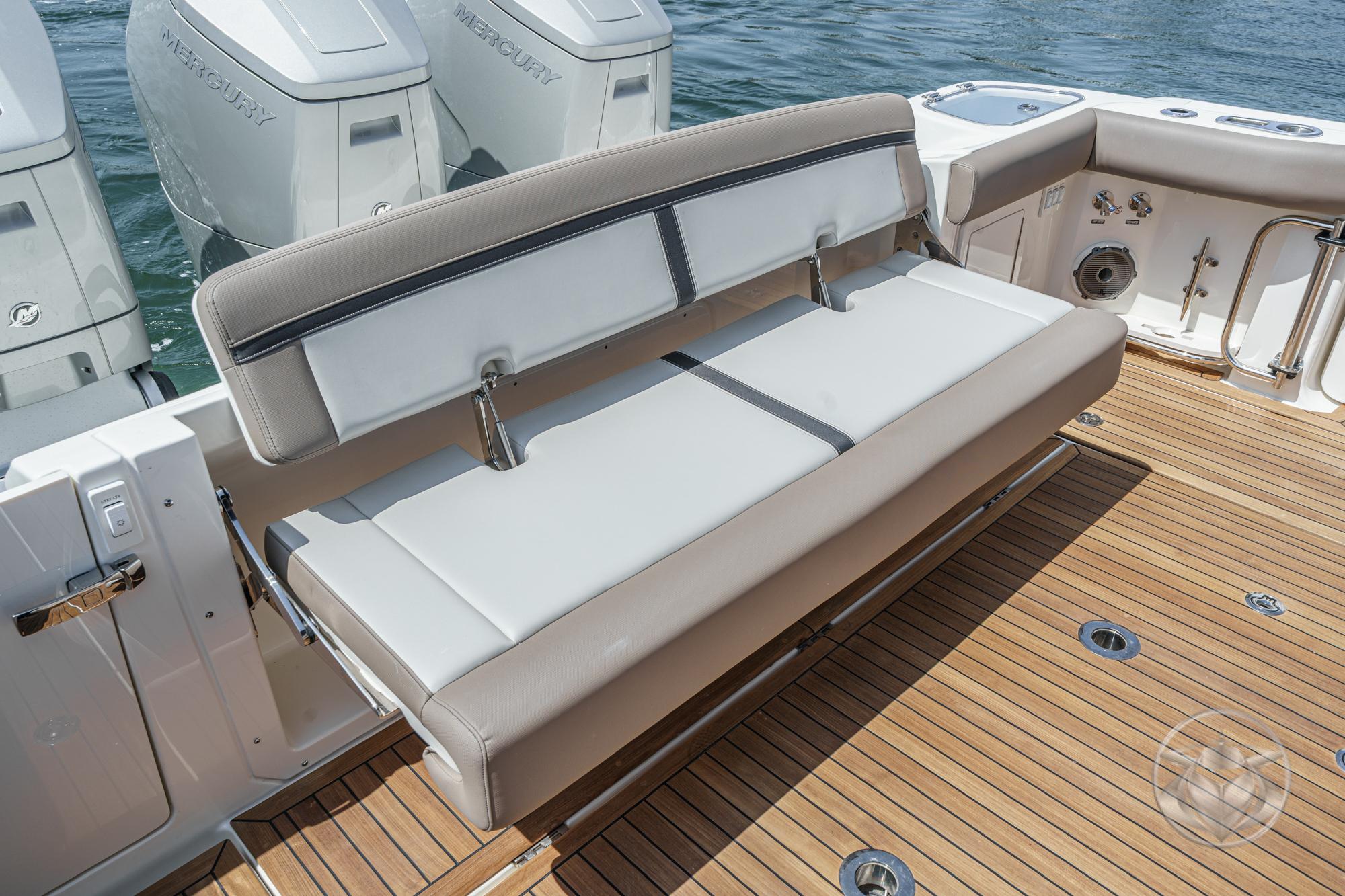 2025 Boston Whaler 405 Conquest #BW0845A inventory image at Sun Country Marine Group, Newport Beach 2025 Boston Whaler 405 Conquest #BW0845A inventory image at Sun Country Marine Group, Newport Beach