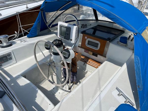 Boat Details - Cape Yachts