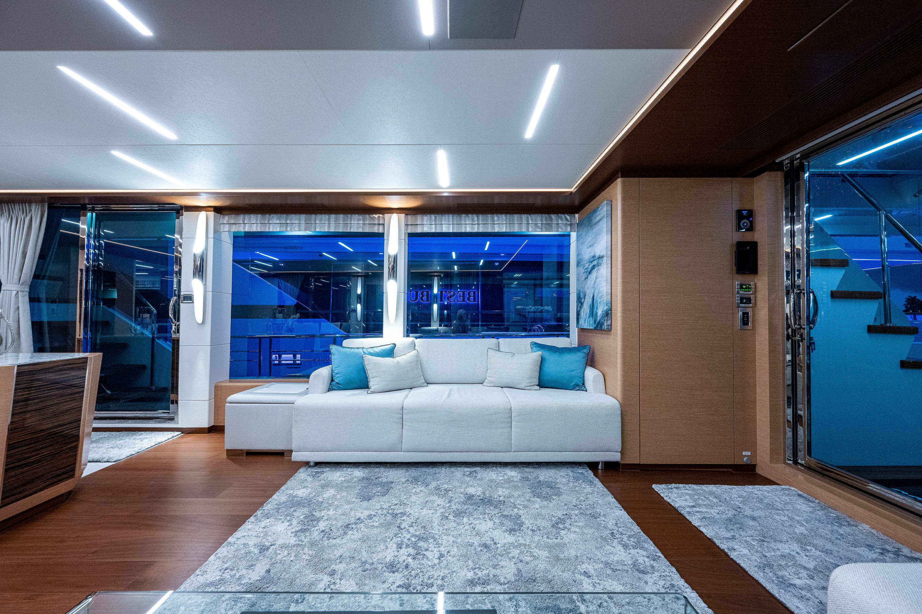 2019 Ocean Alexander 90R BEST BUDS