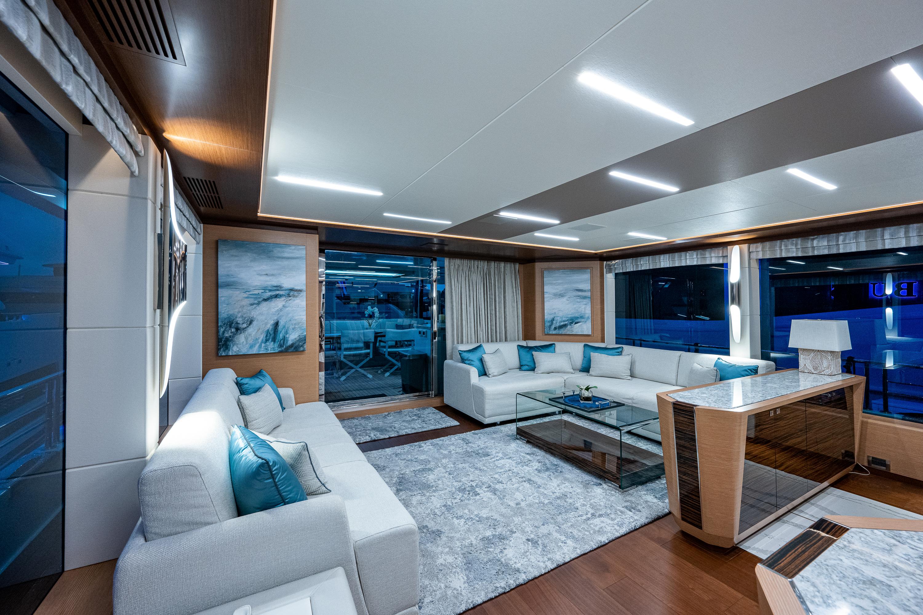 2019 Ocean Alexander 90R BEST BUDS