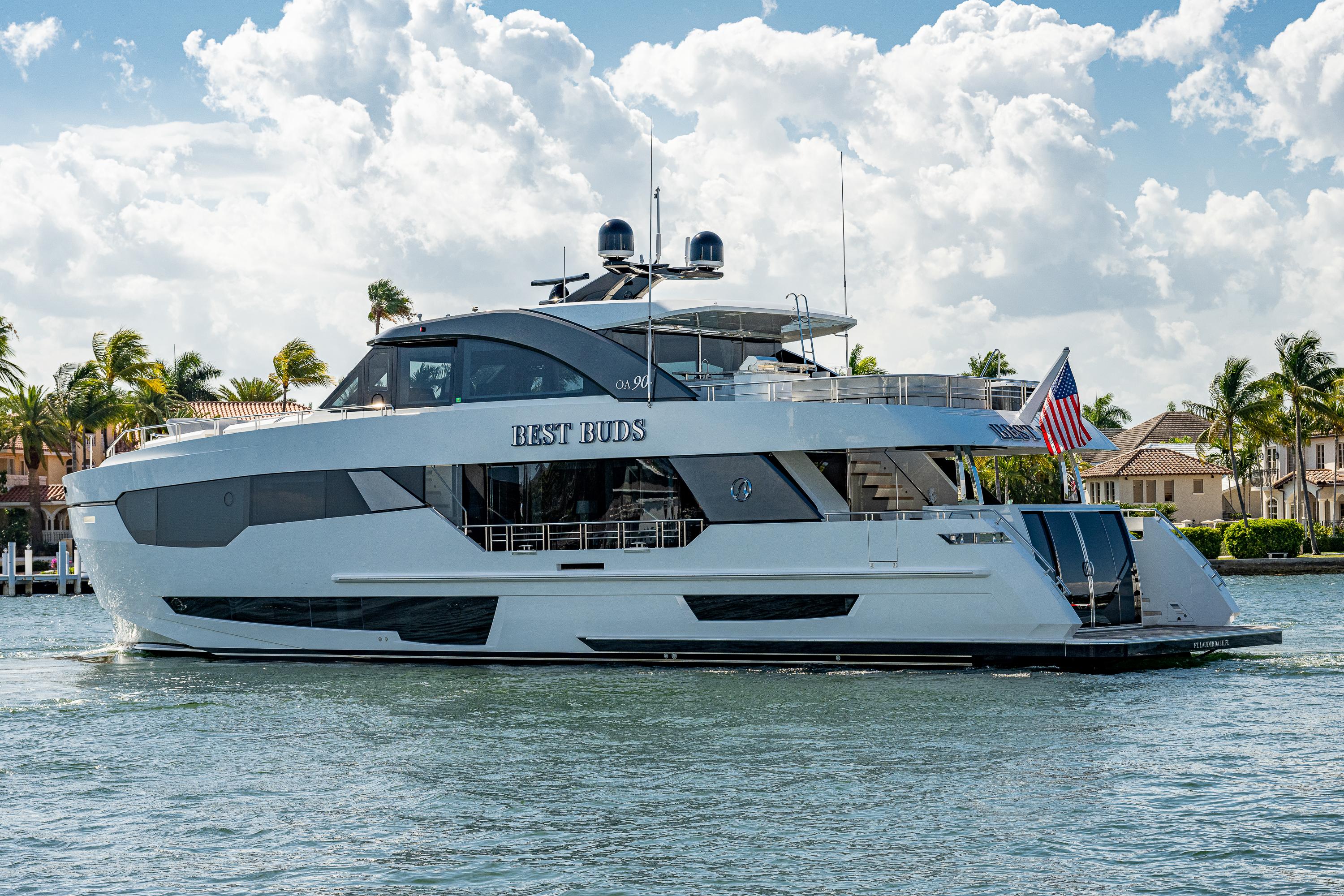 2019 Ocean Alexander 90R BEST BUDS