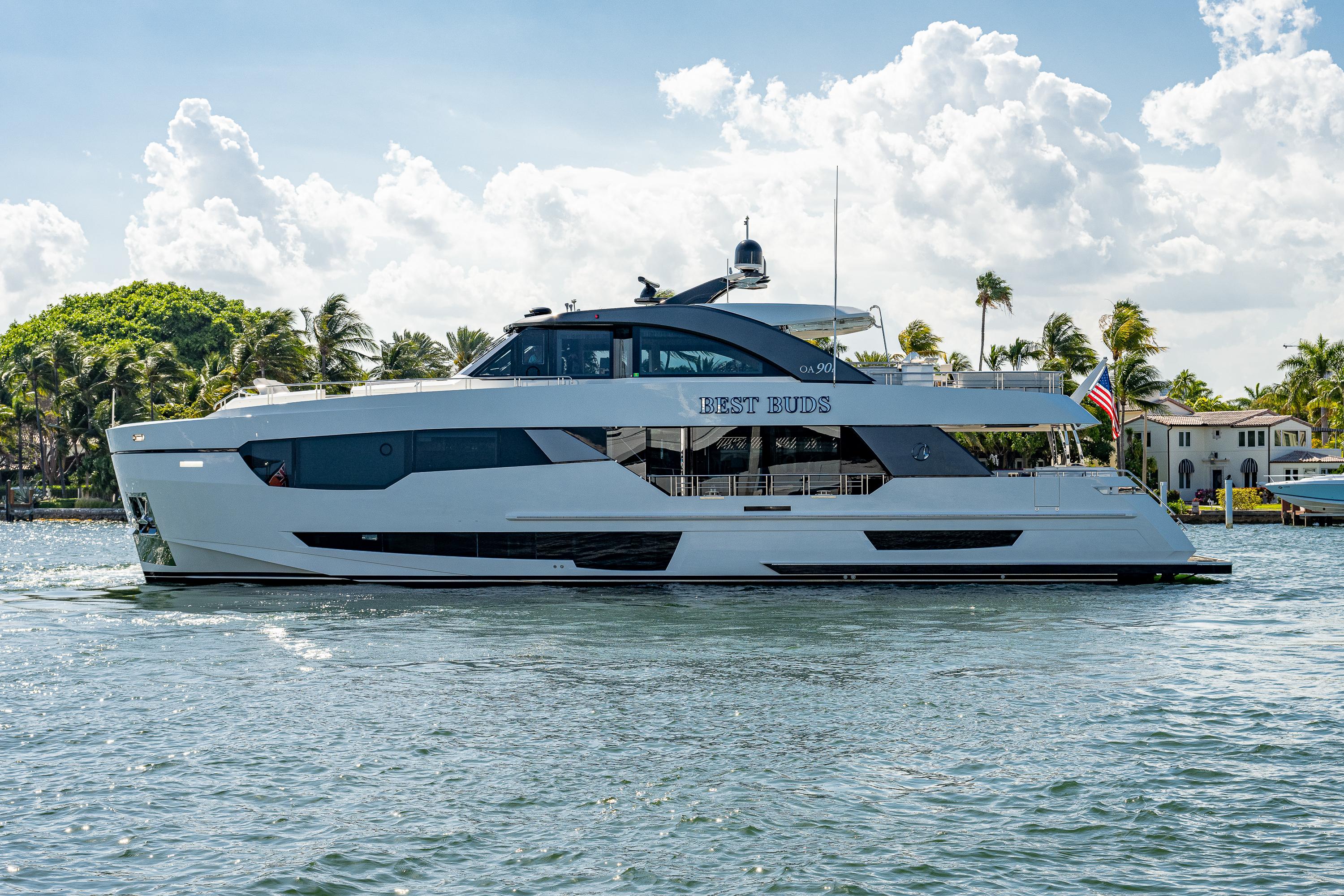 2019 Ocean Alexander 90R BEST BUDS