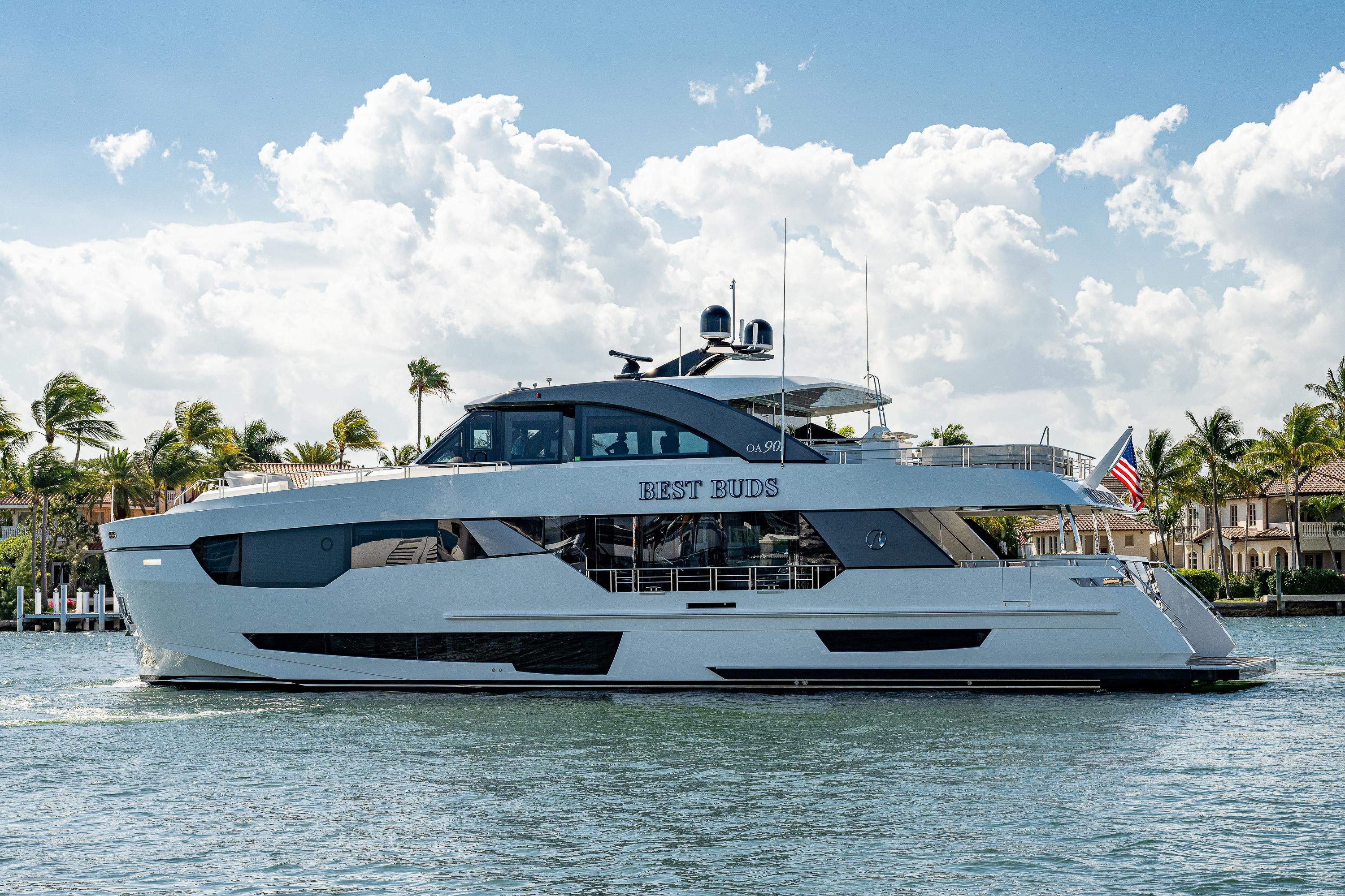 2019 Ocean Alexander 90R BEST BUDS