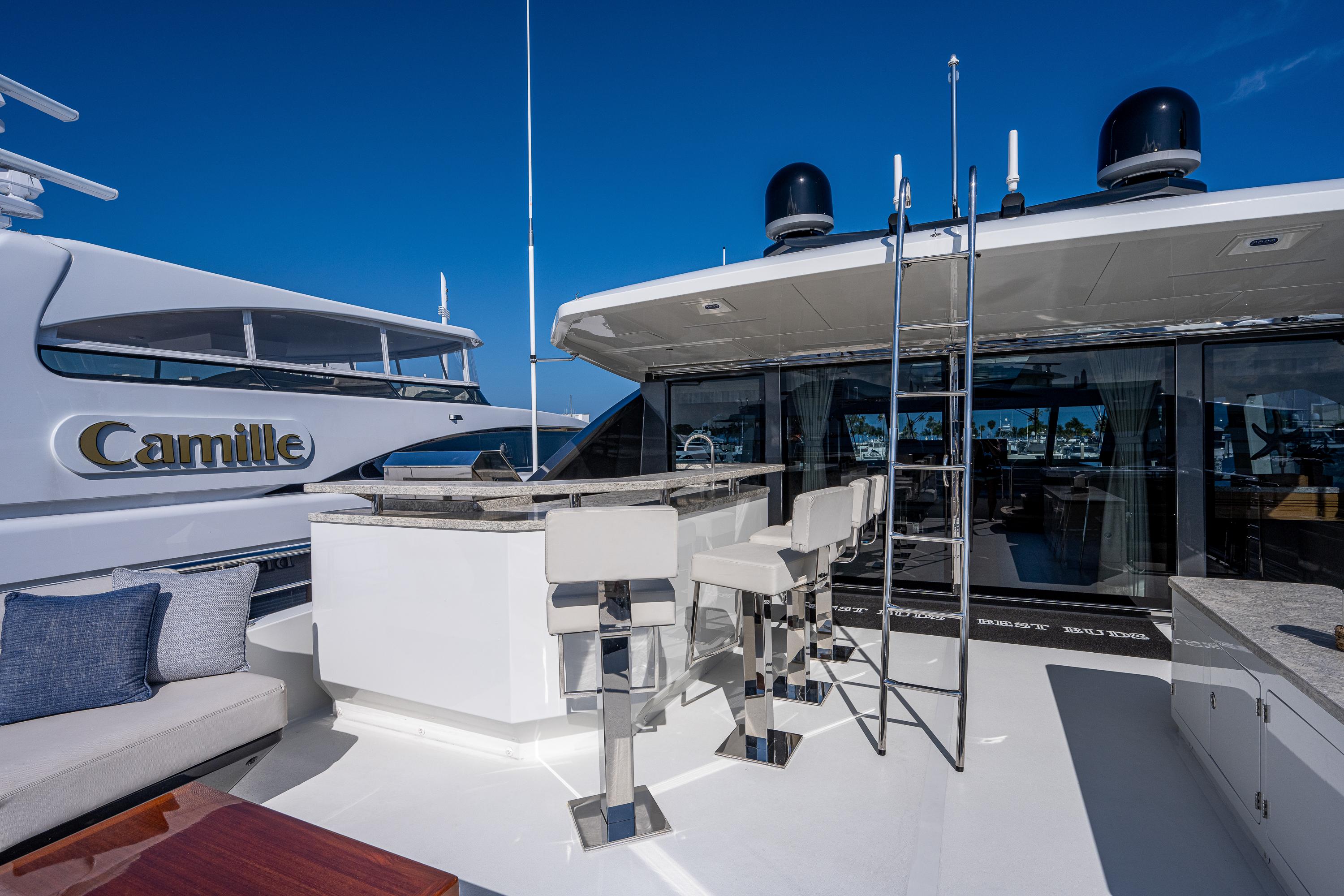 2019 Ocean Alexander 90R BEST BUDS