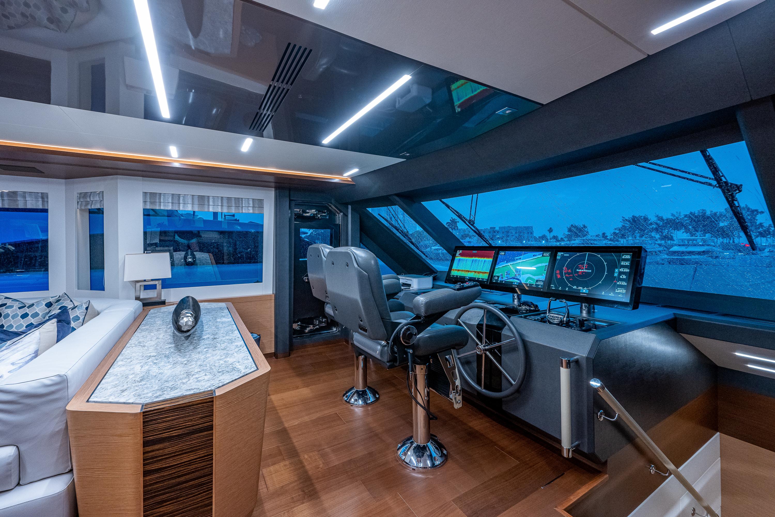 2019 Ocean Alexander 90R BEST BUDS