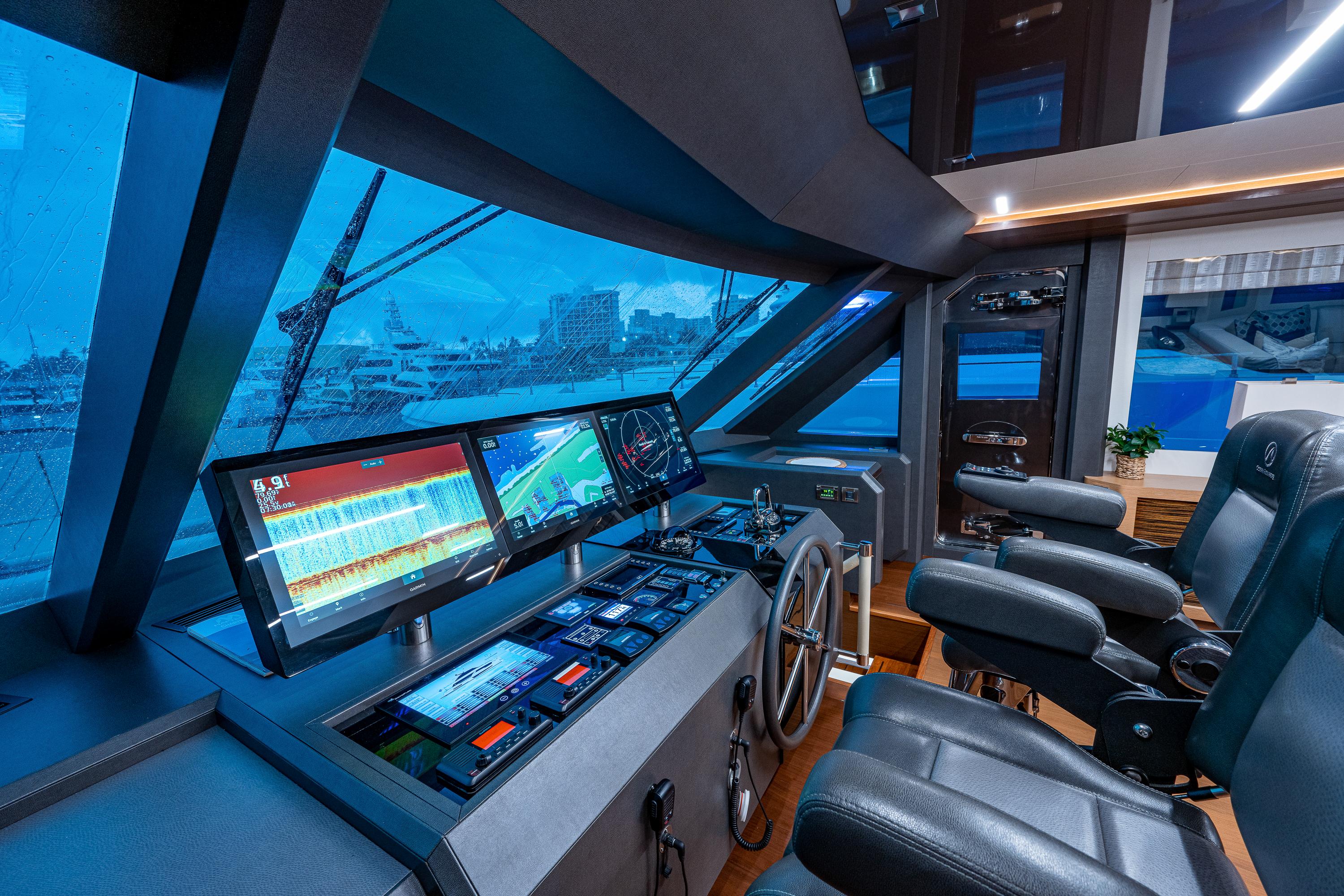2019 Ocean Alexander 90R BEST BUDS