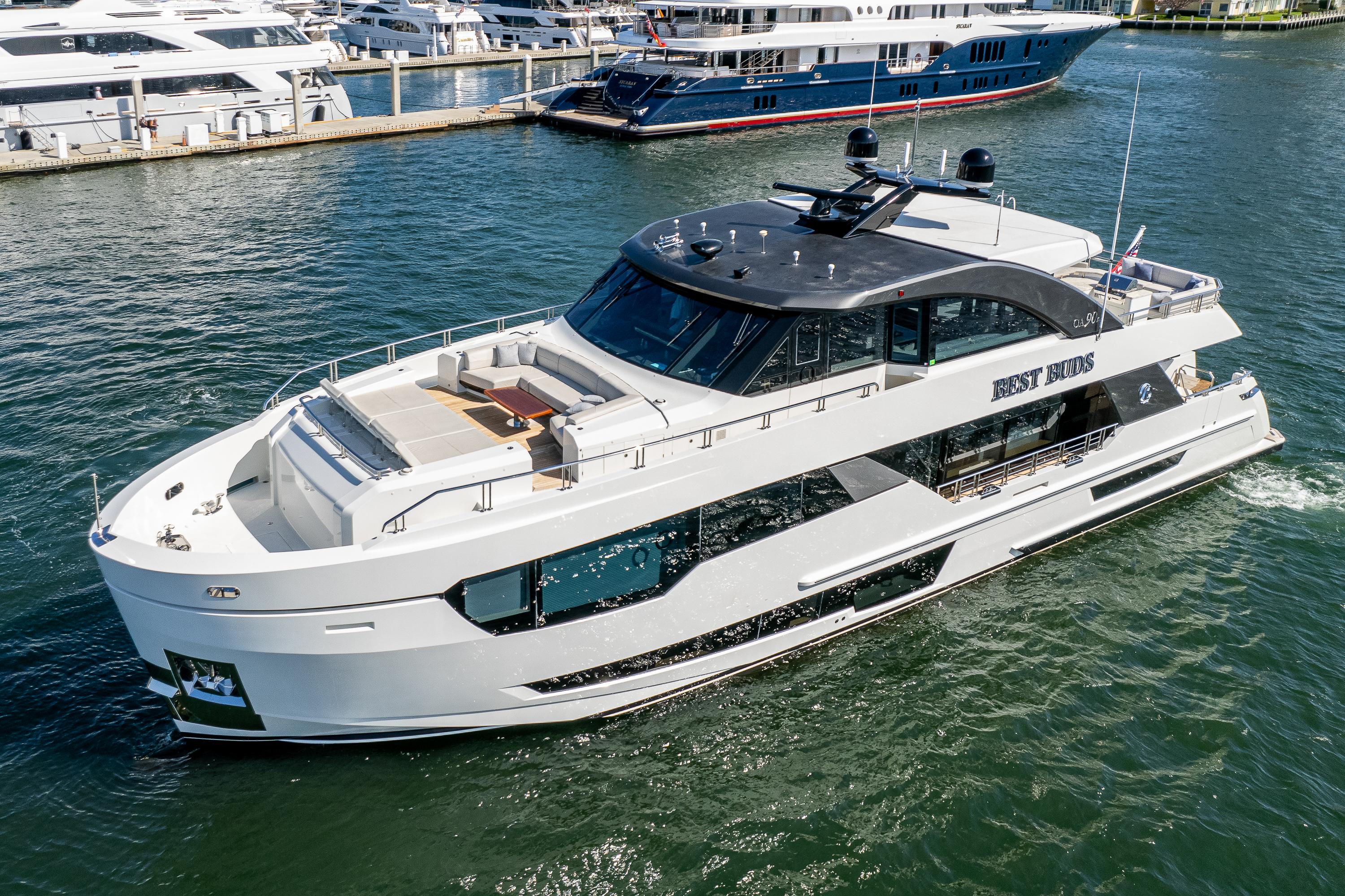 2019 Ocean Alexander 90R BEST BUDS