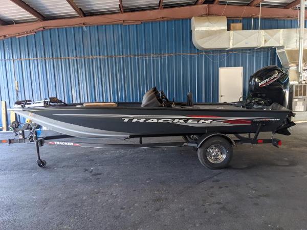 2022 Tracker Boats boat for sale, model of the boat is Pro Team 175 TF & Image # 1 of 7