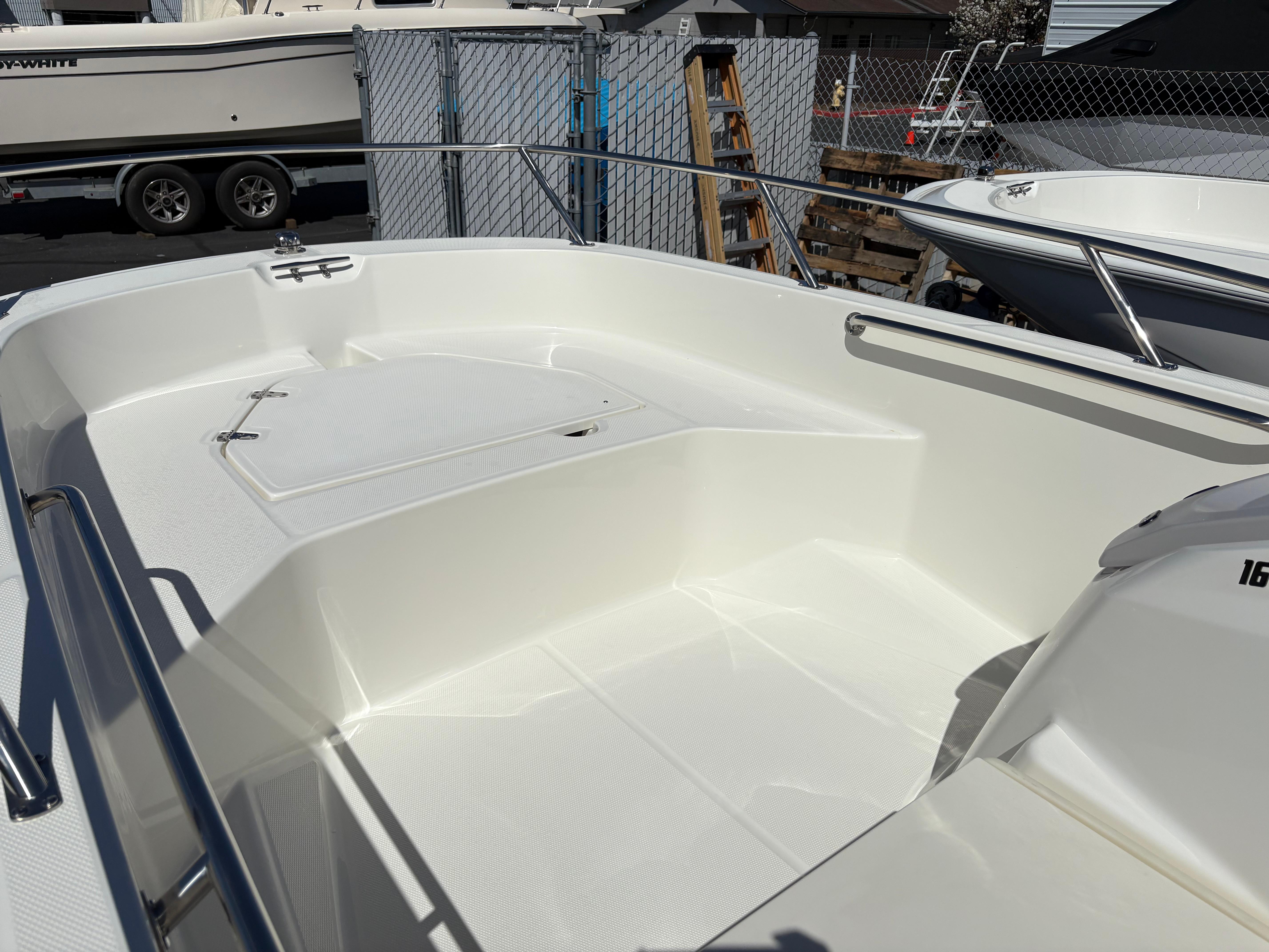 2025 Boston Whaler 160 Super Sport #BW0963B inventory image at Sun Country Marine Group, San Jose-Campbell 2025 Boston Whaler 160 Super Sport #BW0963B inventory image at Sun Country Marine Group, San Jose-Campbell