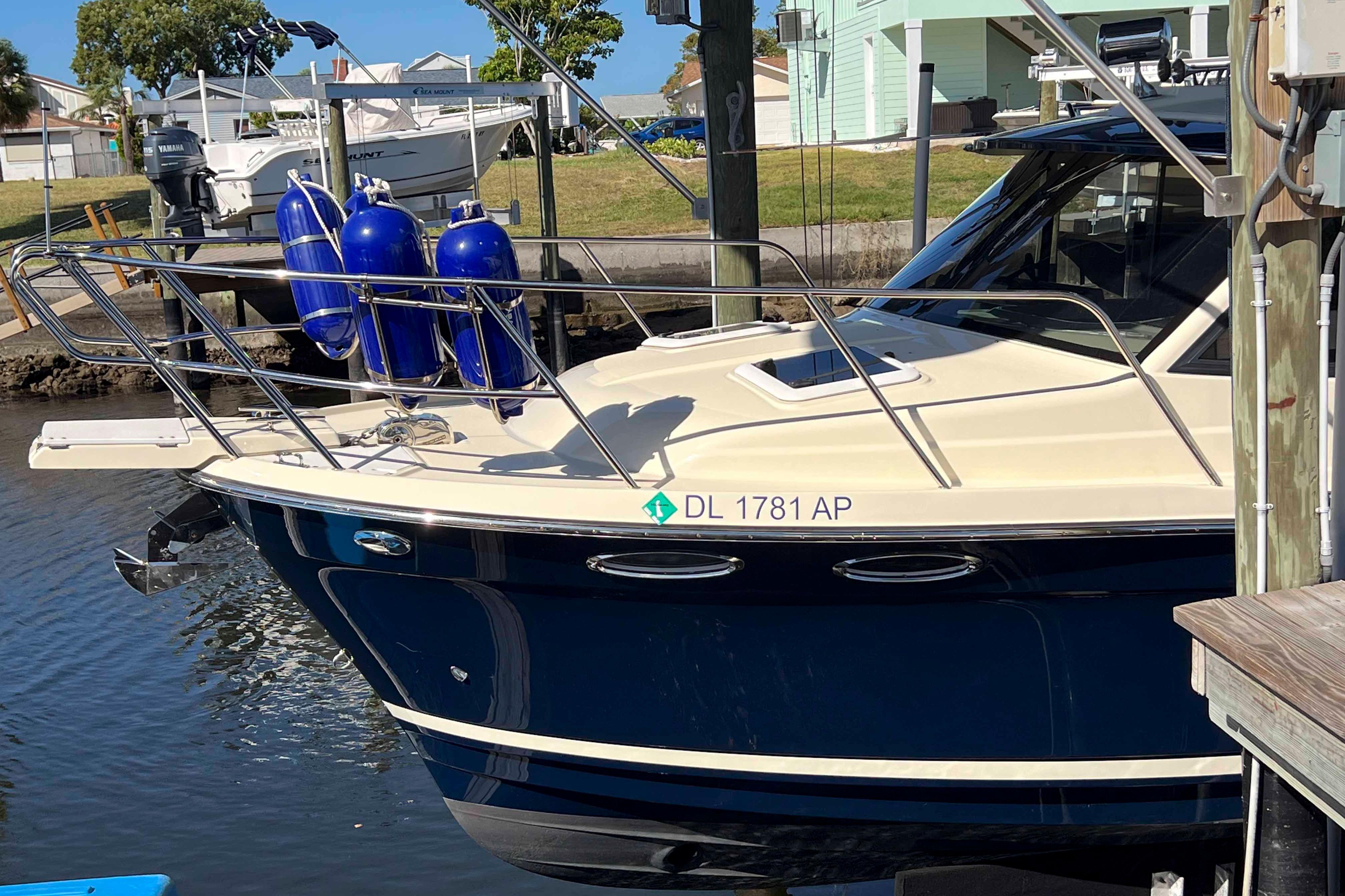 FL 10488 BB Knot 10 Yacht Sales FL 10488 BB Knot 10 Yacht Sales