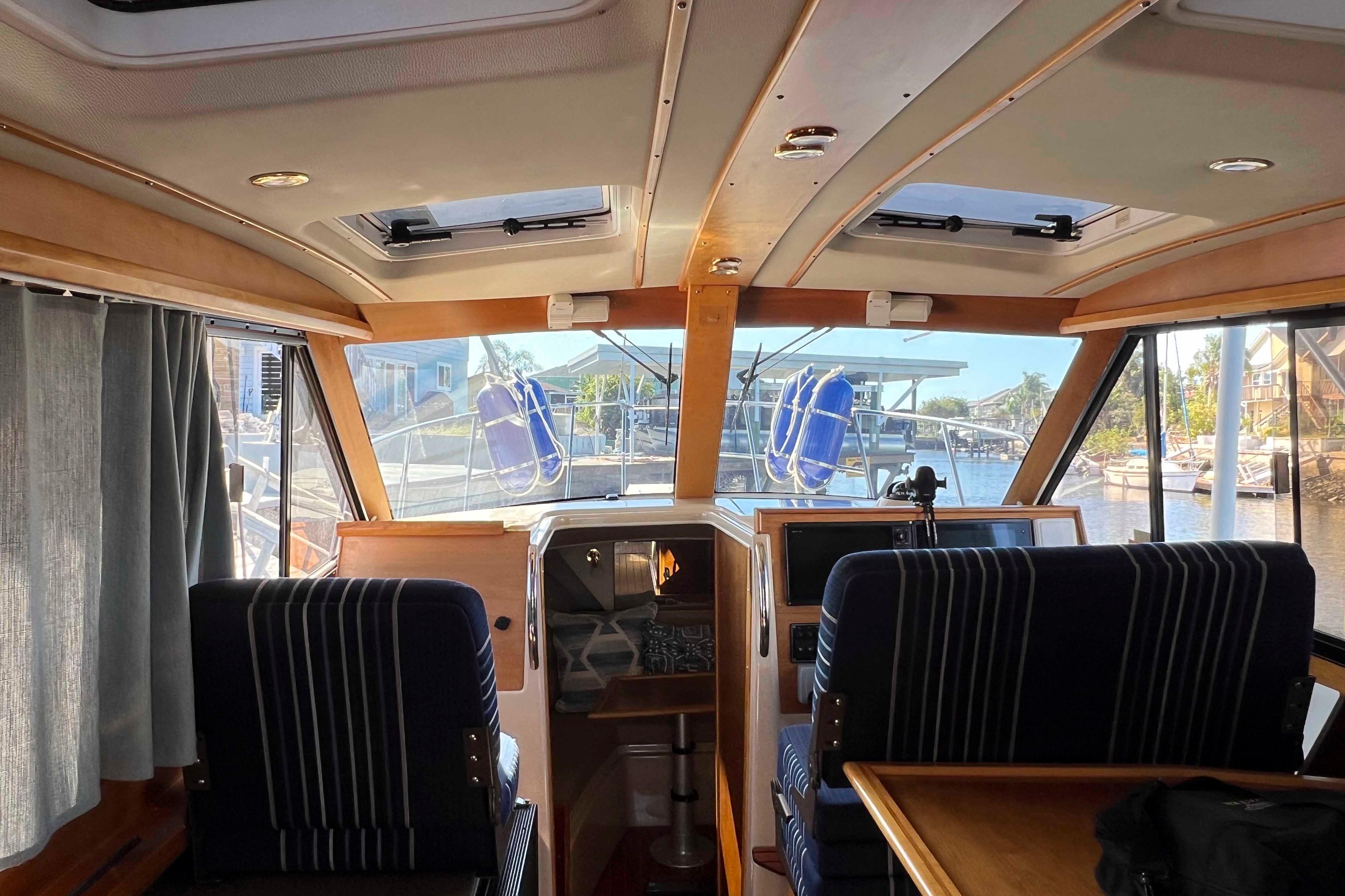 FL 10488 BB Knot 10 Yacht Sales FL 10488 BB Knot 10 Yacht Sales