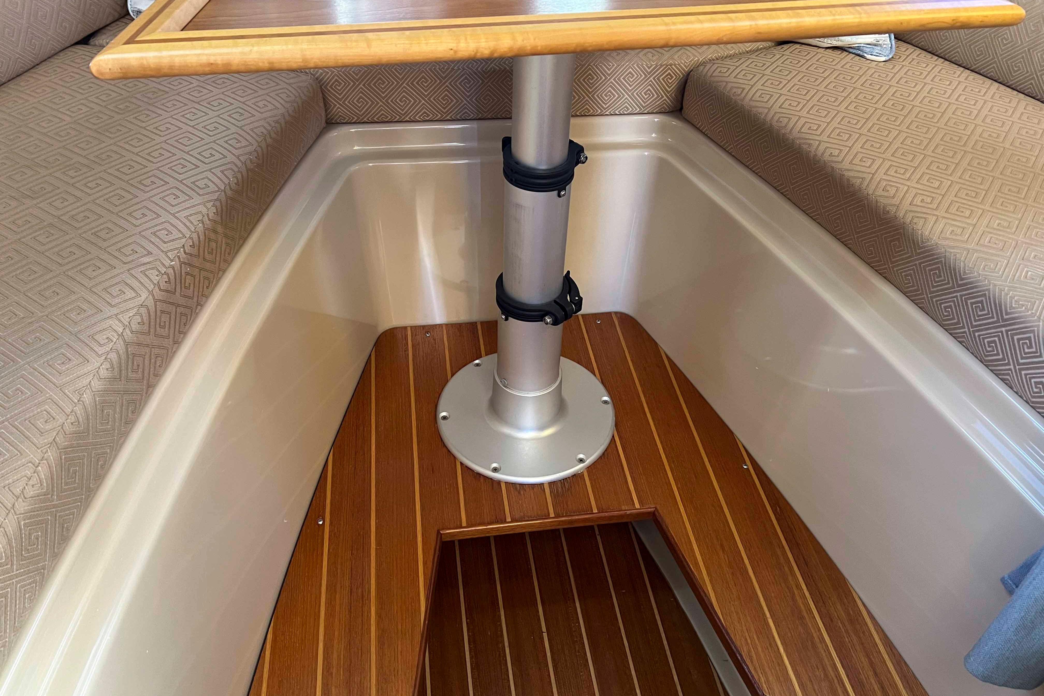 FL 10488 BB Knot 10 Yacht Sales FL 10488 BB Knot 10 Yacht Sales