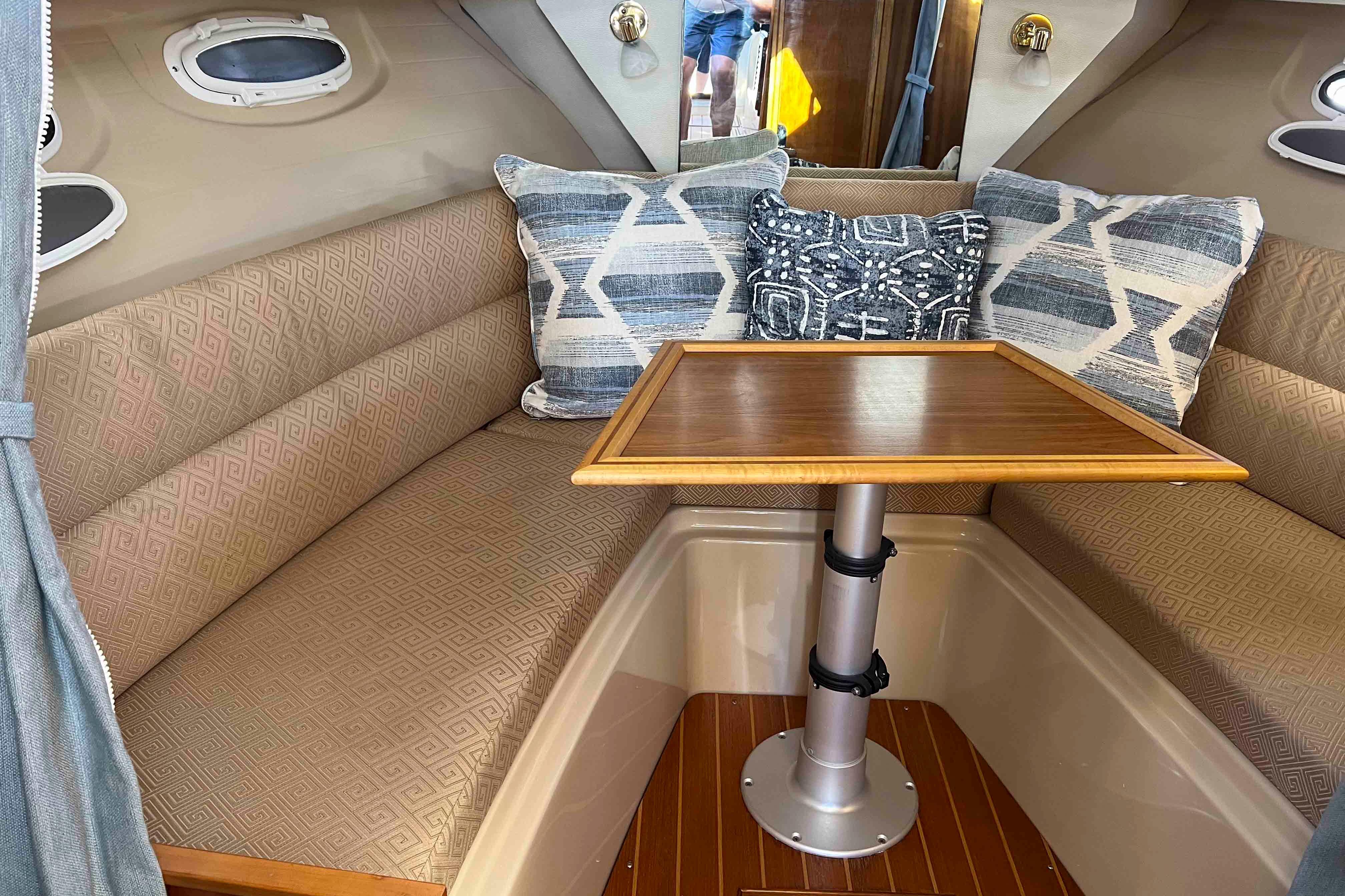 FL 10488 BB Knot 10 Yacht Sales FL 10488 BB Knot 10 Yacht Sales