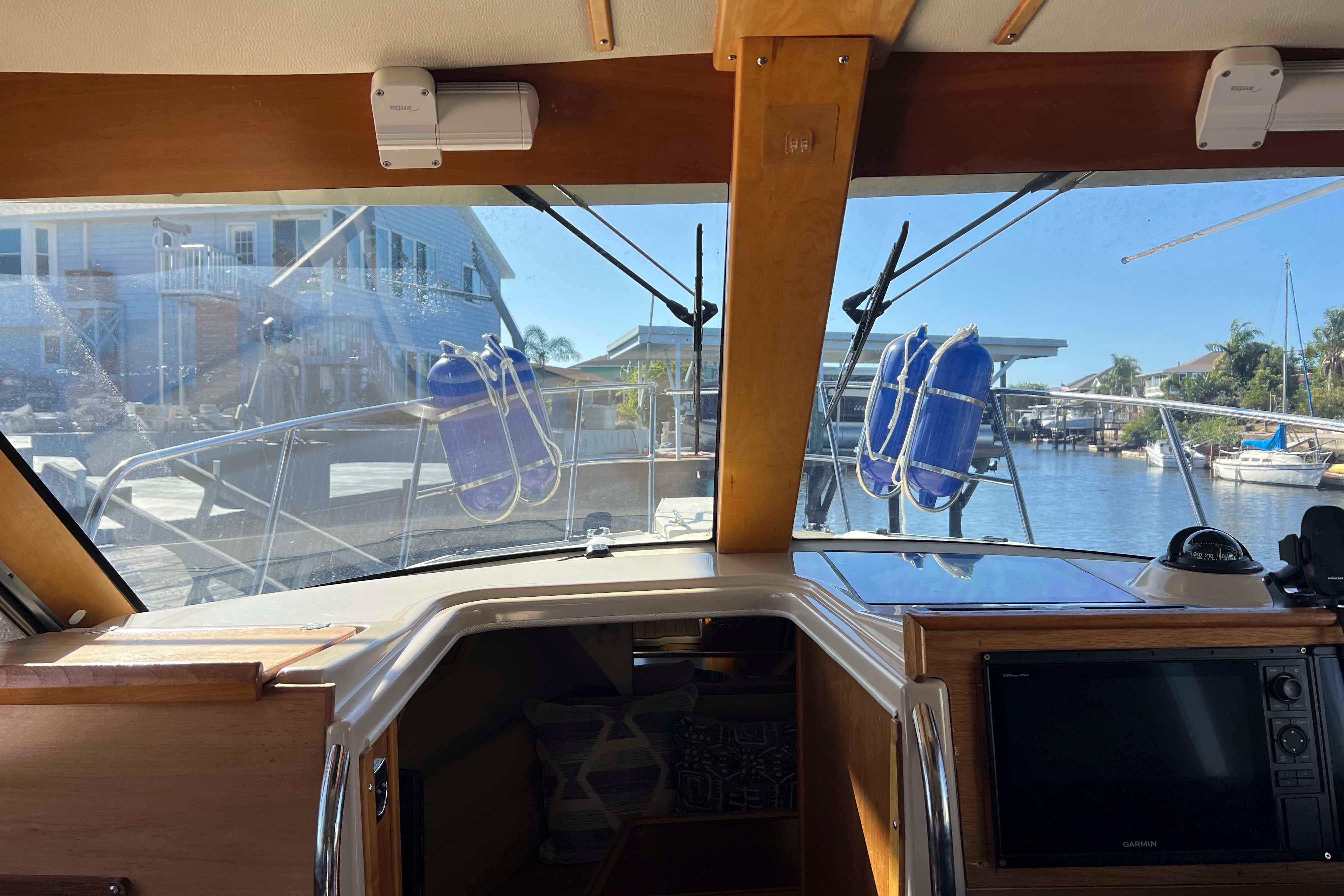 FL 10488 BB Knot 10 Yacht Sales FL 10488 BB Knot 10 Yacht Sales