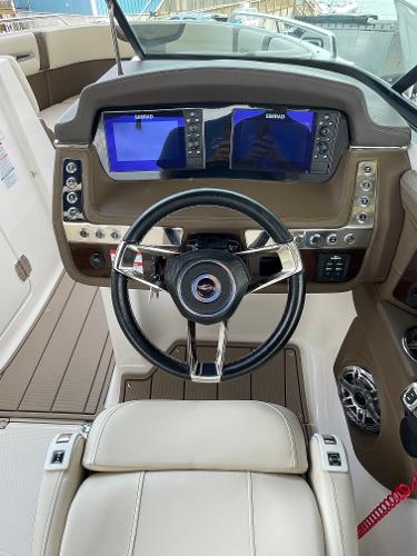 2022 26' Chaparral 267 SSX OB - Helm