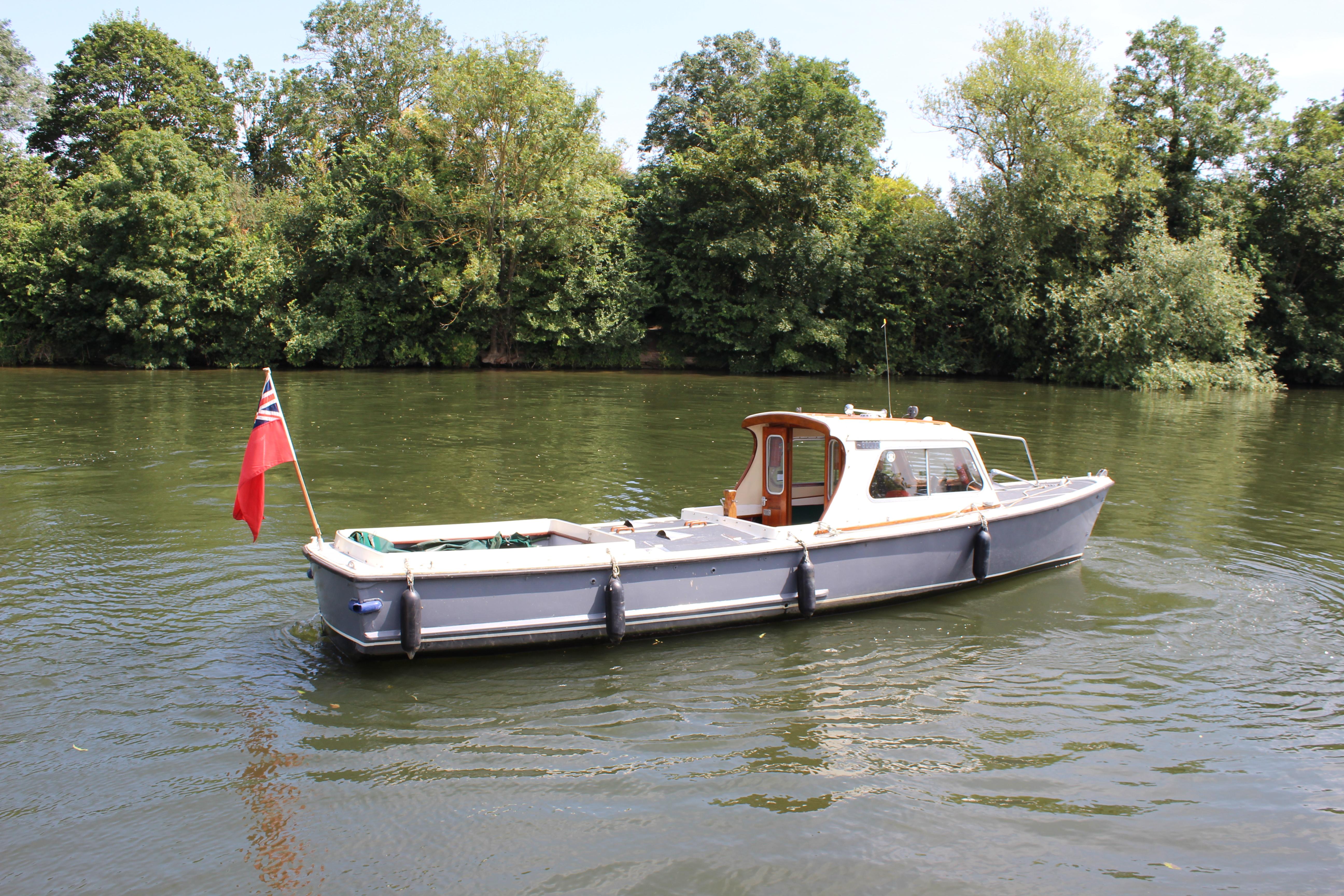 1976 Classic Craft 29 Patrol Launch