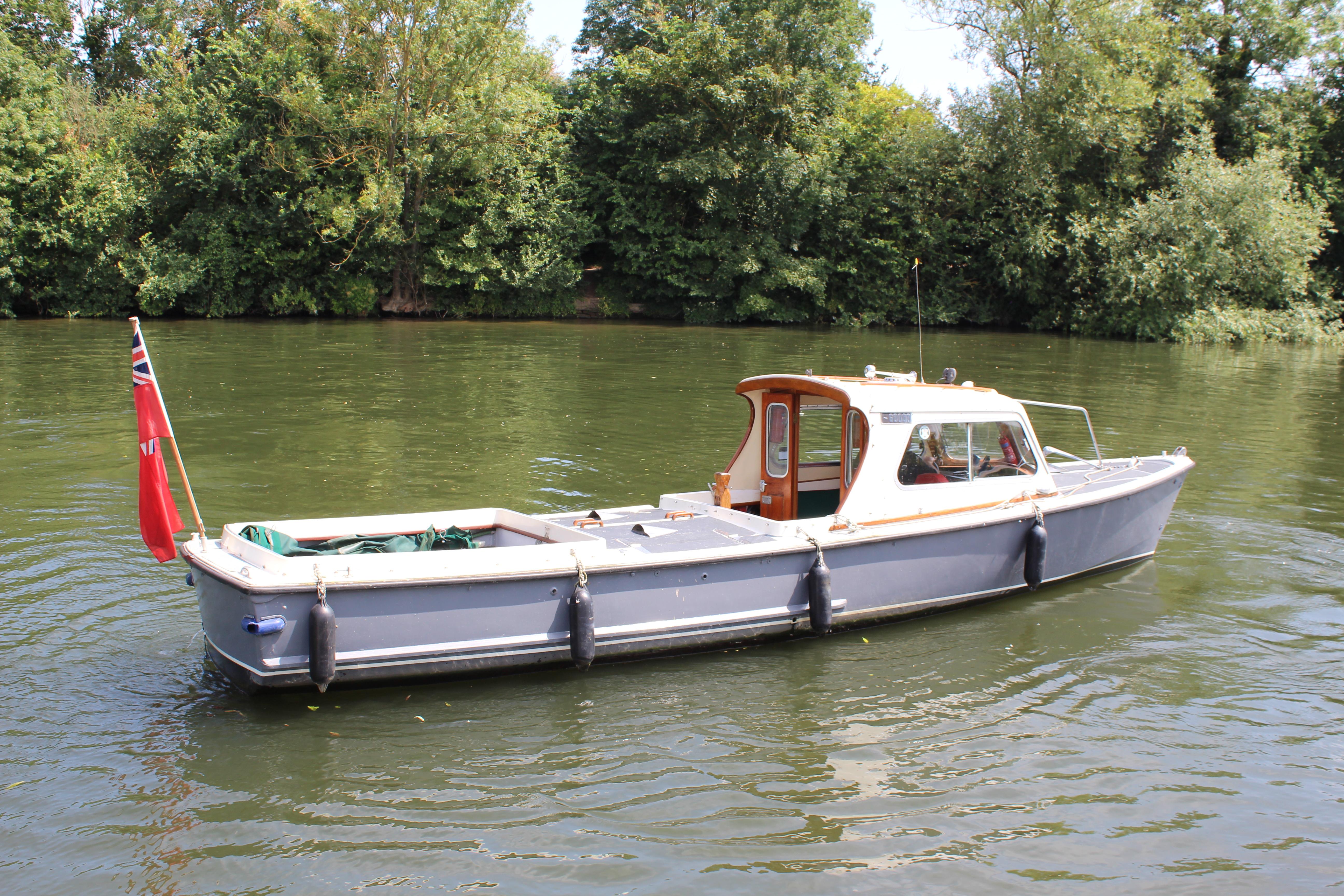 1976 Classic Craft 29 Patrol Launch