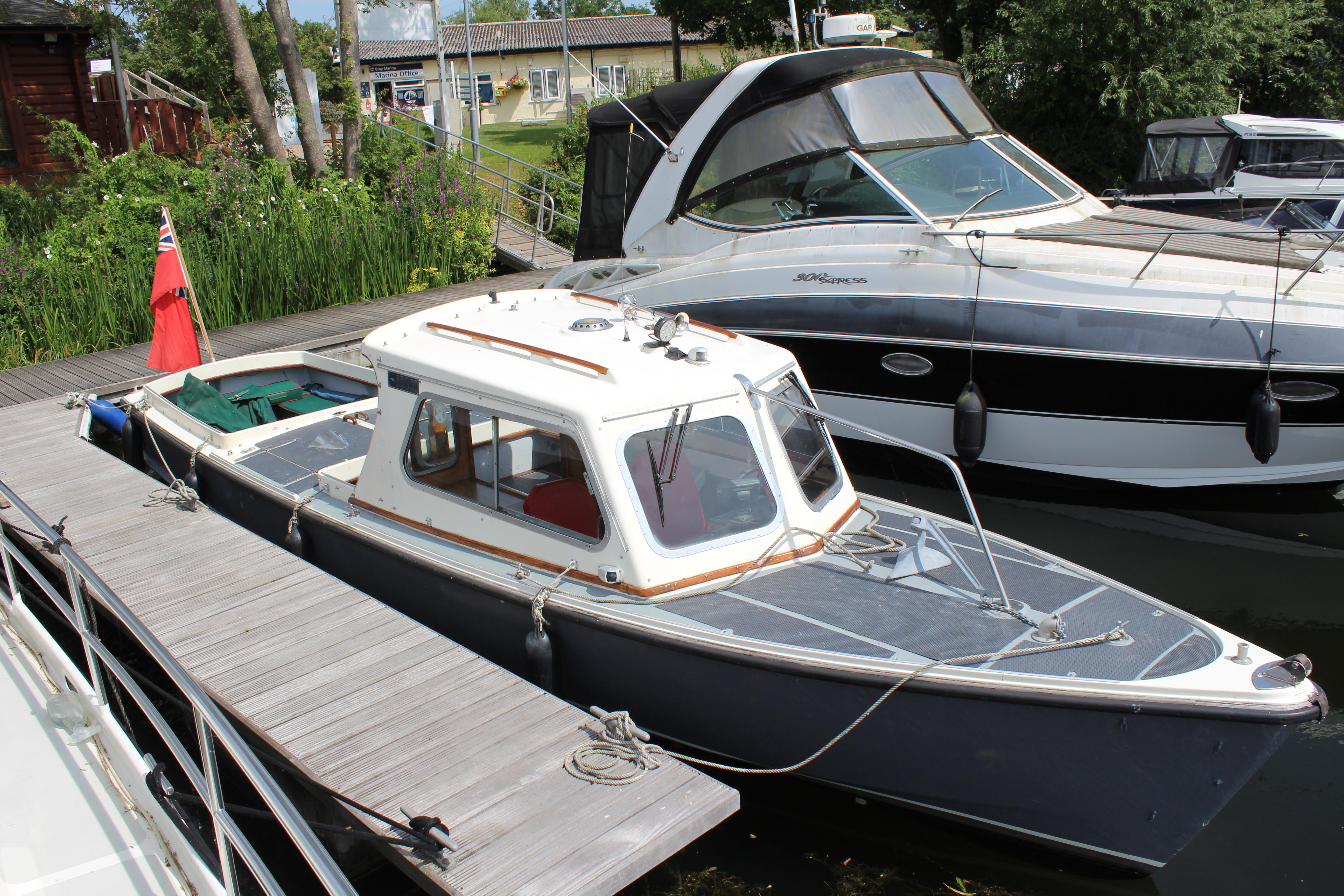1976 Classic Craft 29 Patrol Launch