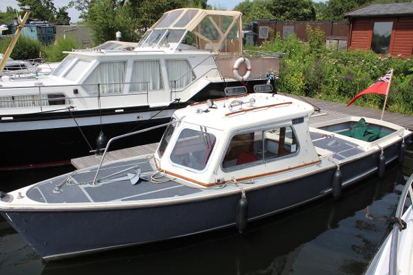 1976 Classic Craft 29 Patrol Launch