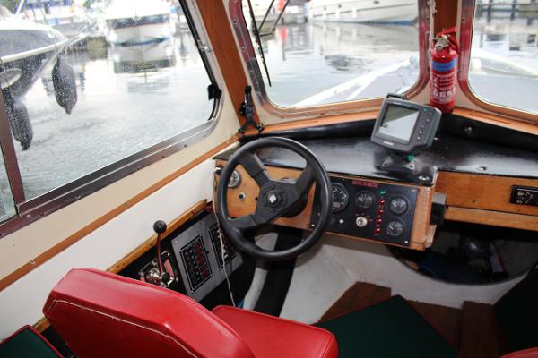 1976 Classic Craft 29 Patrol Launch