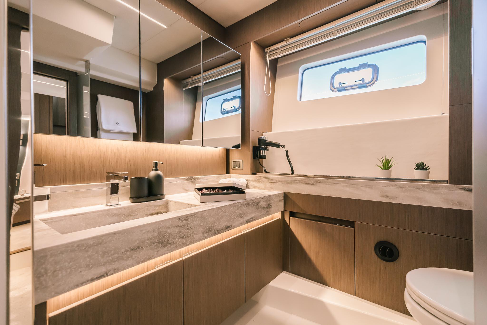 沛海馳 Prestige Yachts