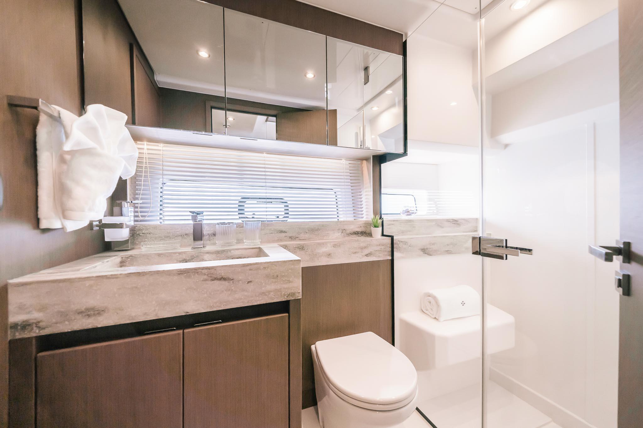 沛海馳 Prestige Yachts