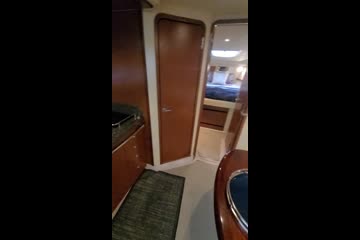 Sea Ray 38 Sundancer video