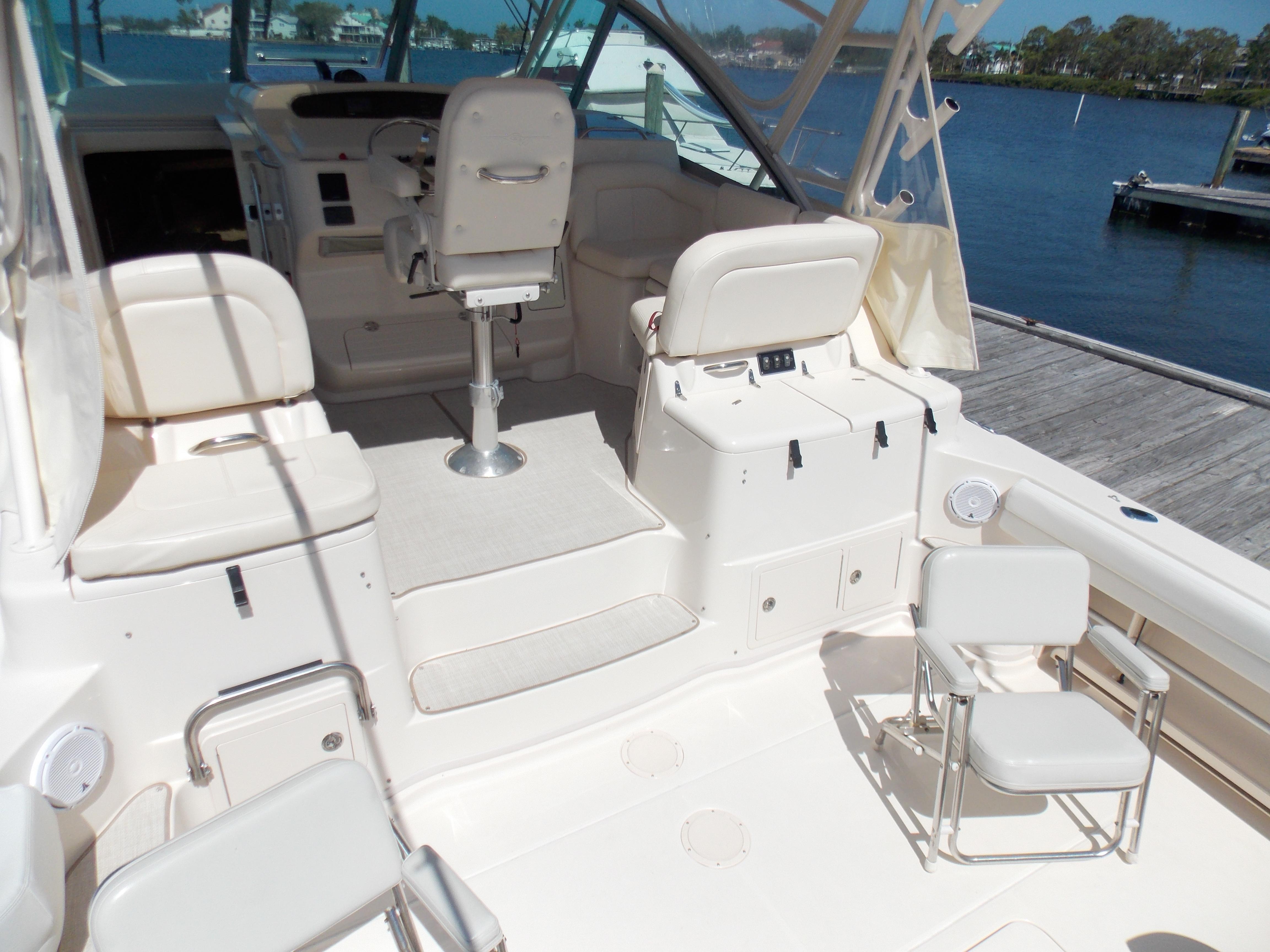 2015-grady-white-express-370-power-9779008-20250501123304867-1_XLARGE
