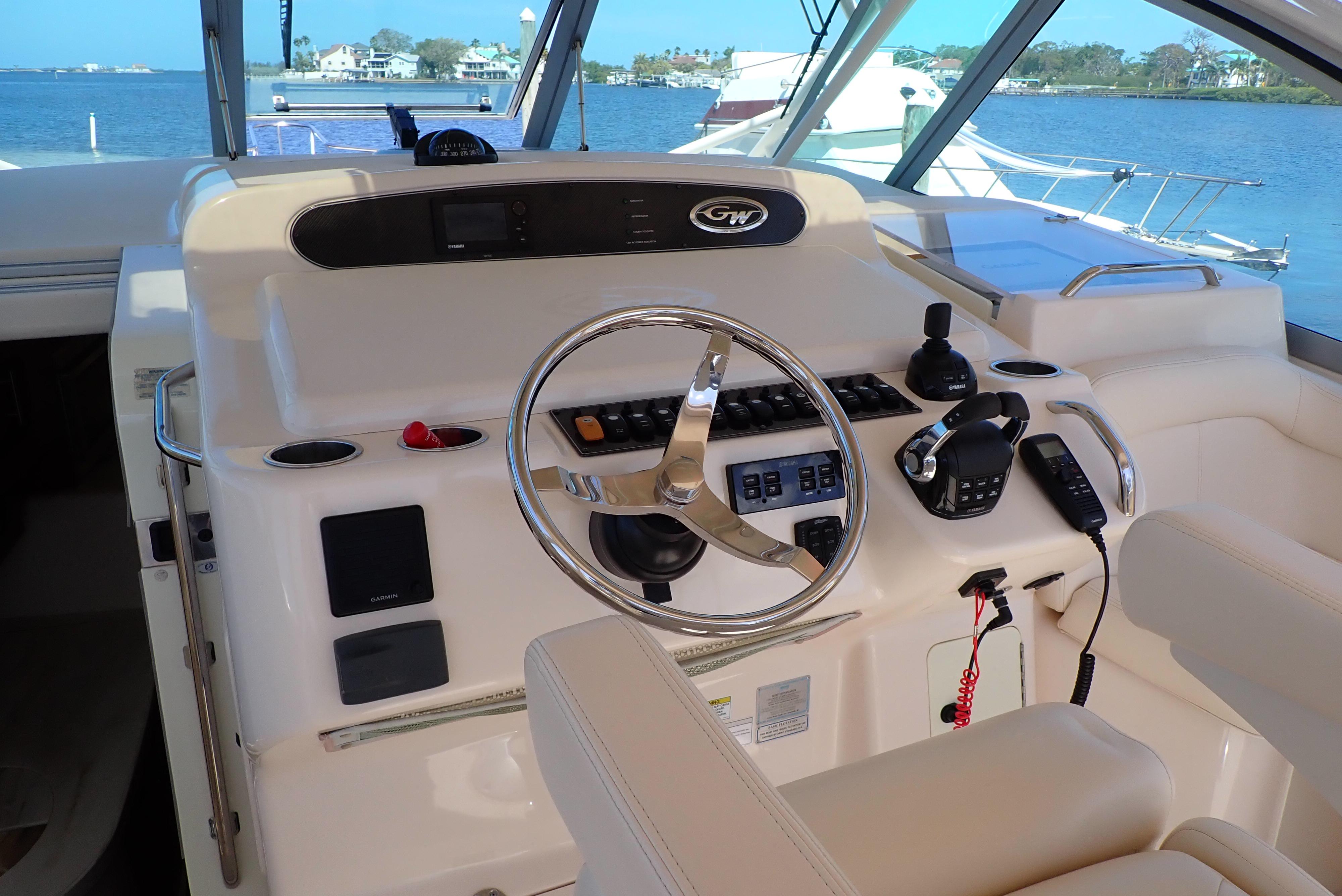 2015-grady-white-express-370-power-9779008-20250501124025766-1_XLARGE