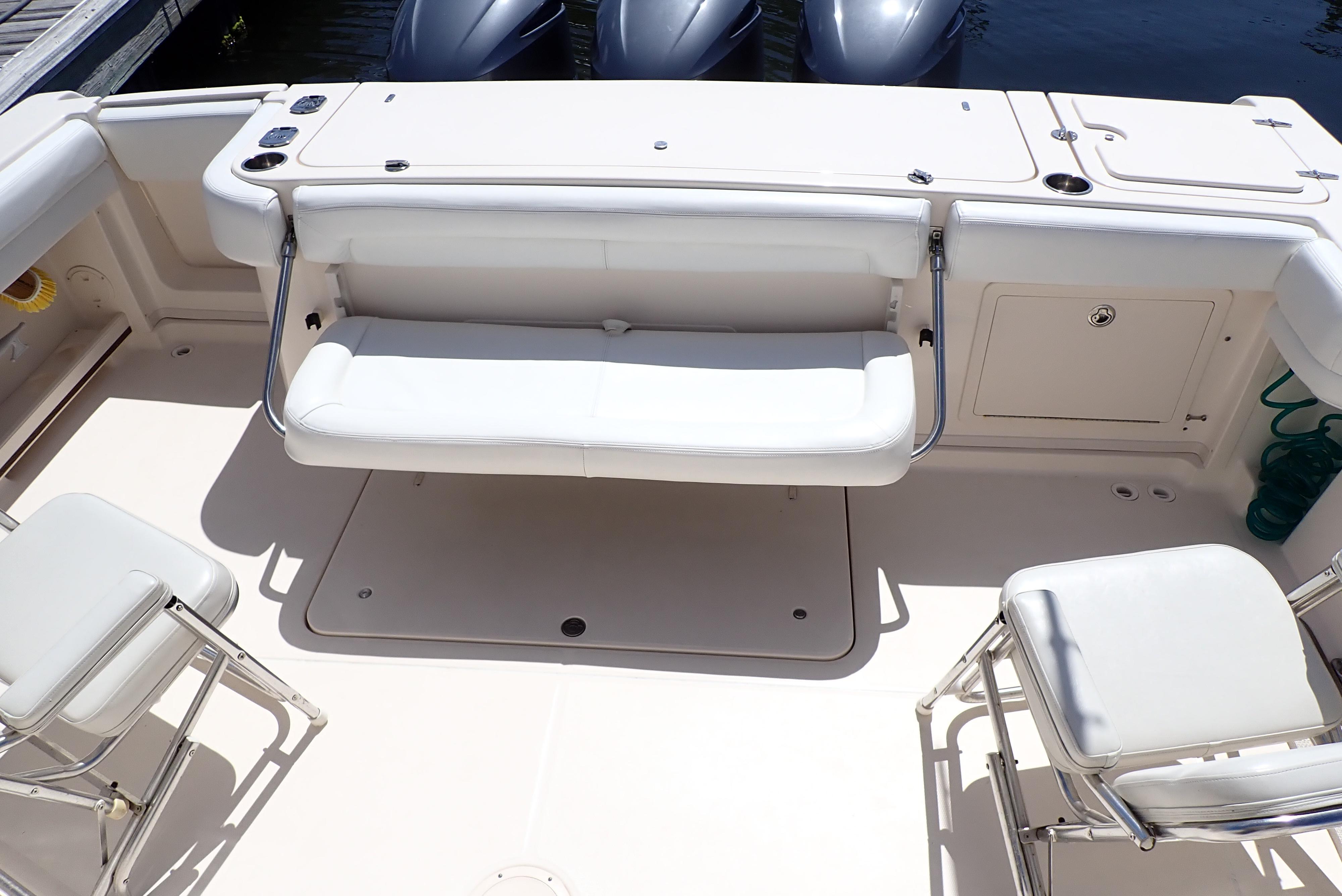 2015-grady-white-express-370-power-9779008-20250501124037960-1_XLARGE